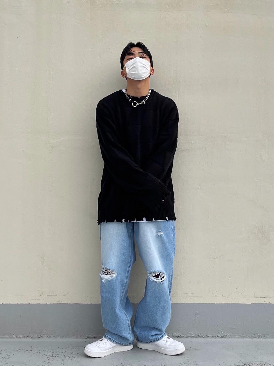 Our Legacy Ladon Brass Keychain Matte Nickel, Nike Air Force 1 '07 Low White 착용 스타일 - 1