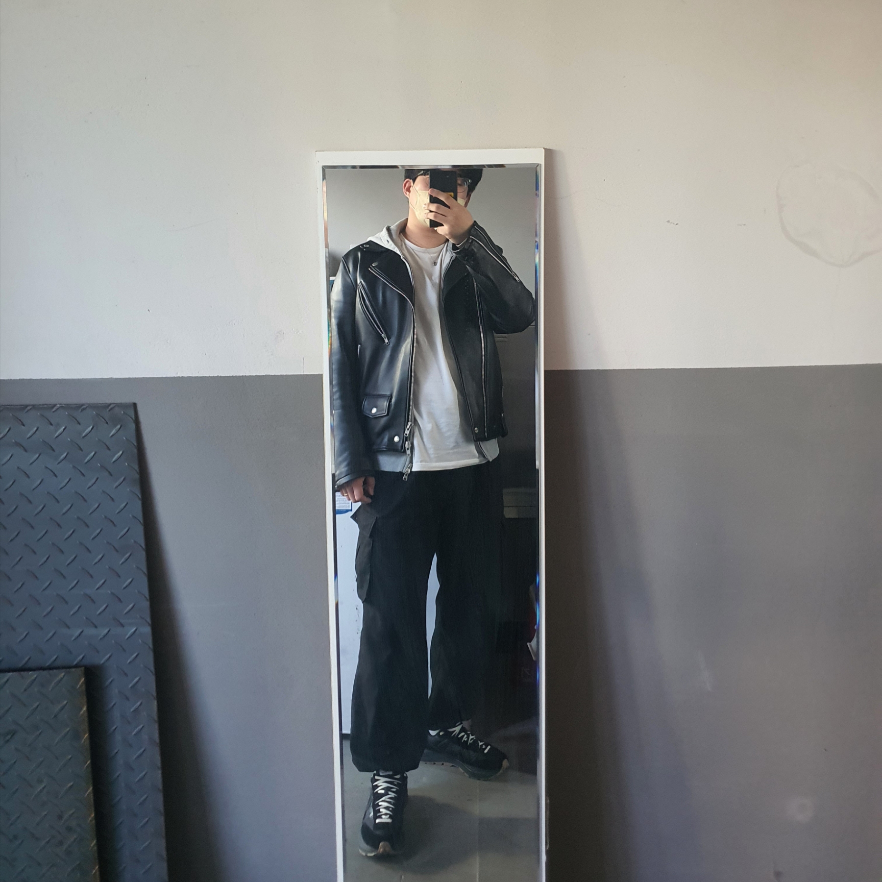 Nike x Sacai VaporWaffle Black and Gum 착용 스타일