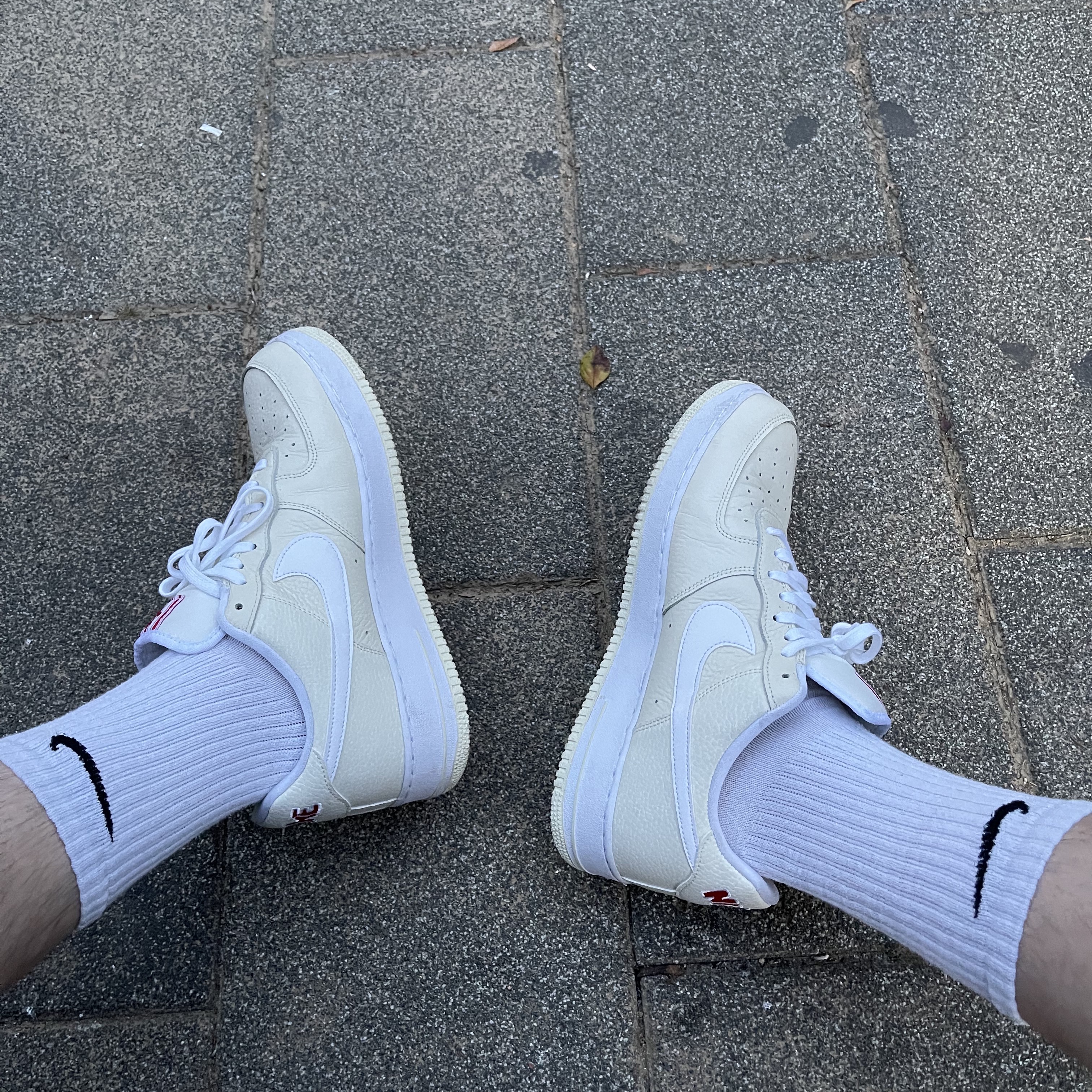 Nike Air Force 1 '07 PRM Popcorn 착용 스타일 - 2