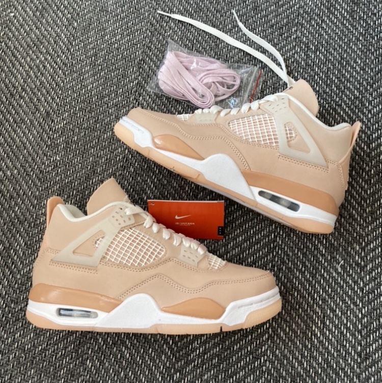 (W) Jordan 4 Retro Shimmer 착용 스타일 - 2