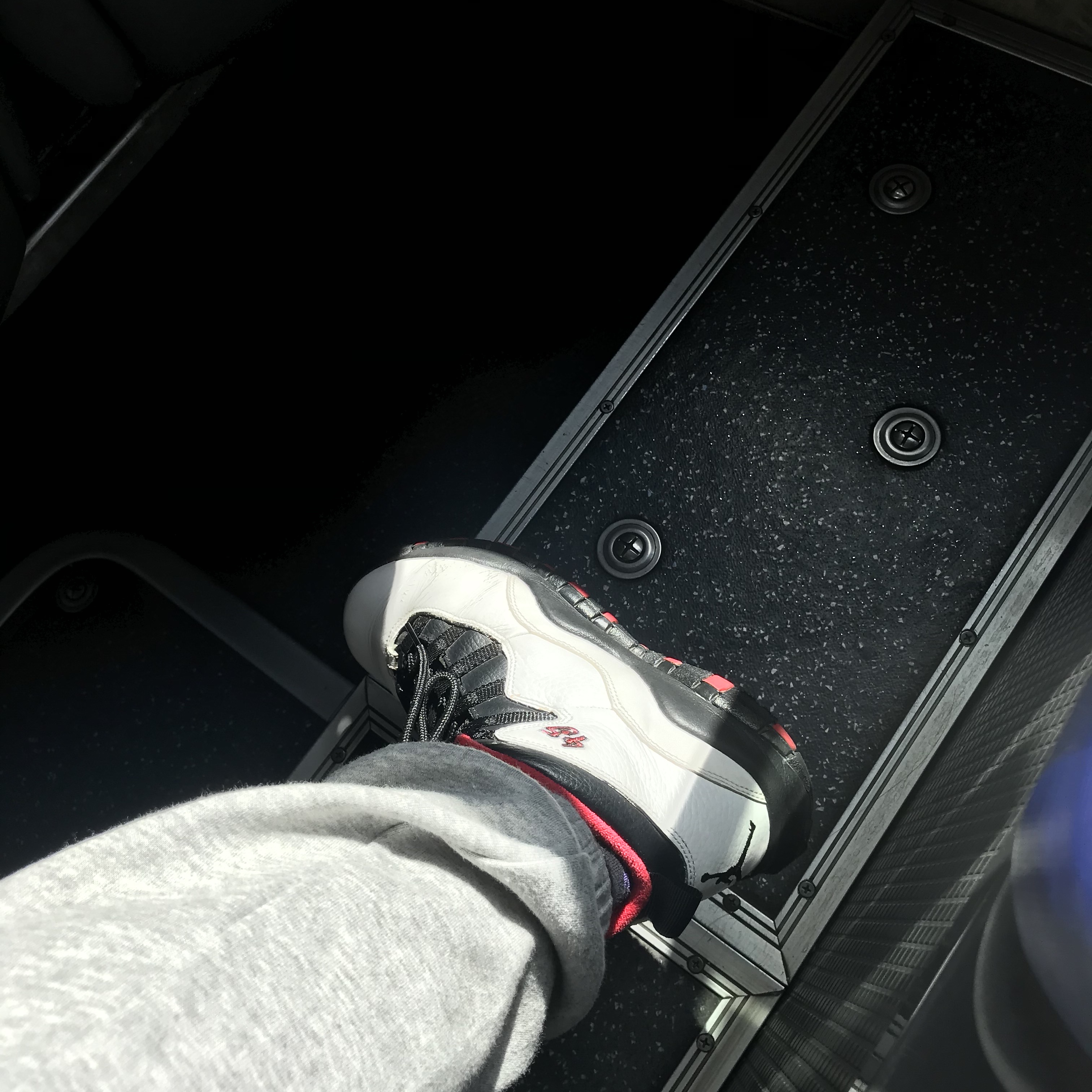Jordan 10 Retro Double Nickel 착용 스타일 - 1