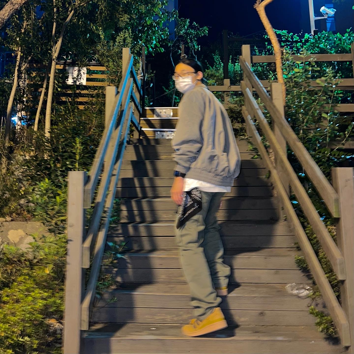 Adidas Forum Low Mesa Night Brown 착용 스타일 - 4