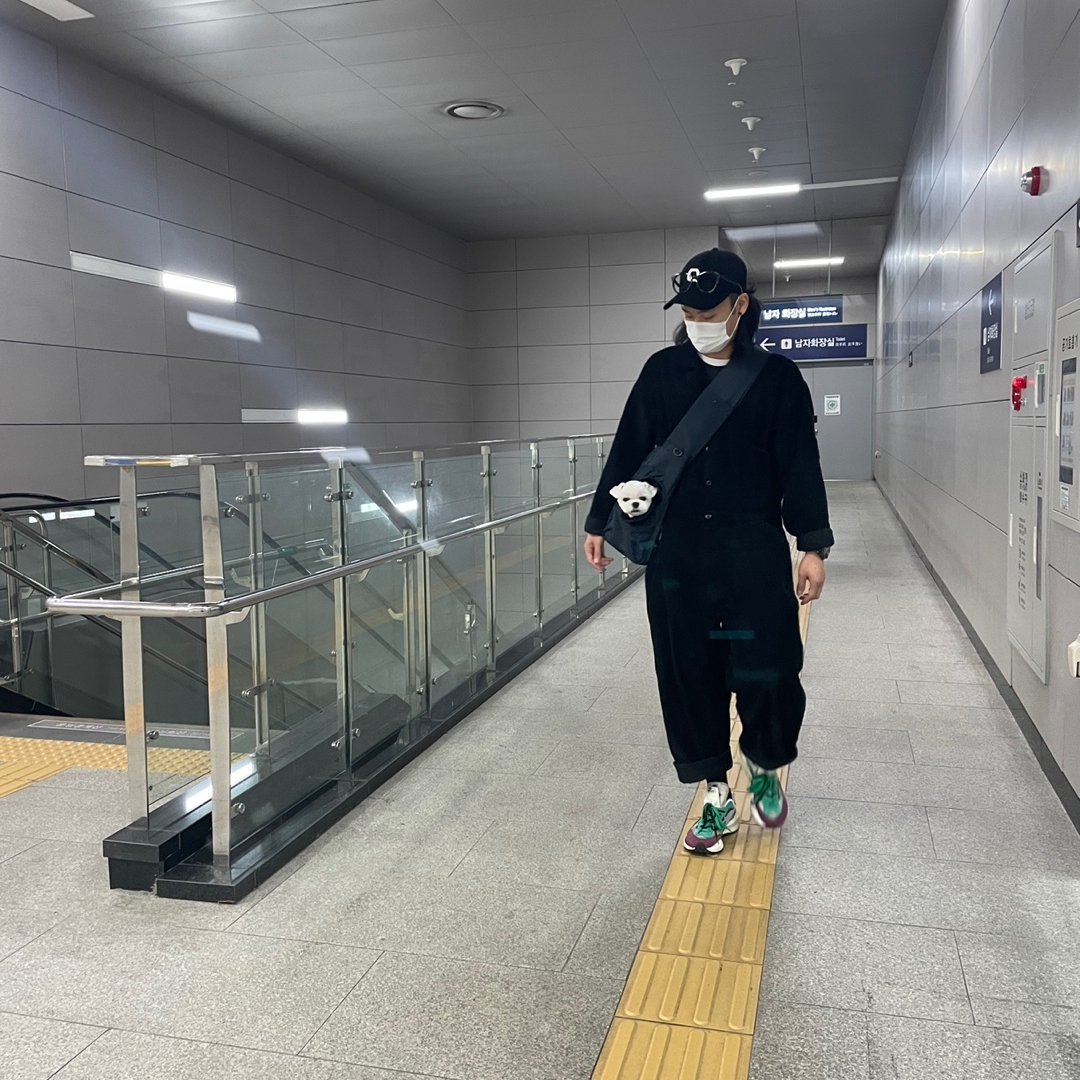 Nike x Sacai VaporWaffle String & Black Villain Red 착용 스타일 - 2