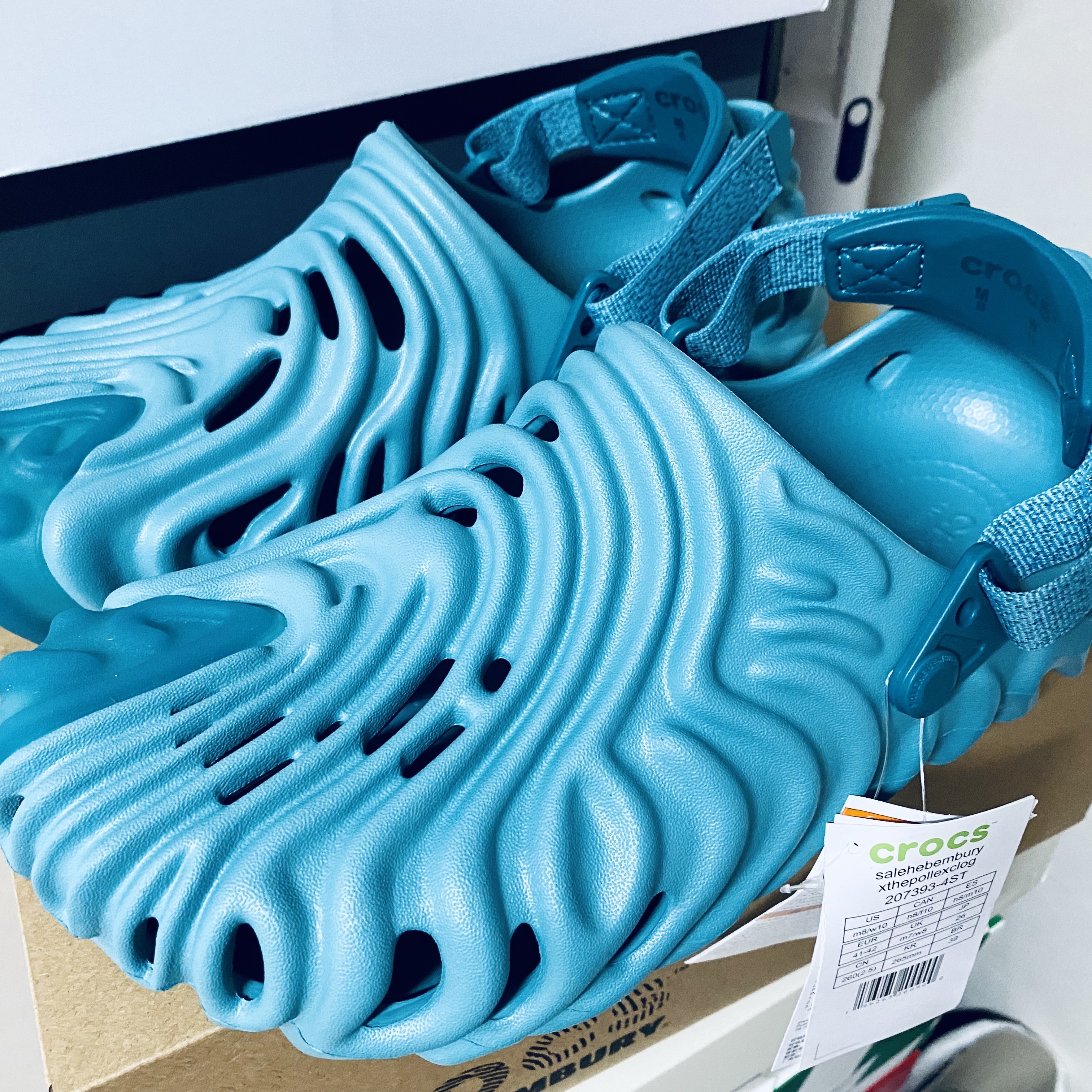 Crocs x Salehe Bembury Pollex Clog Tide 착용 스타일 - 1
