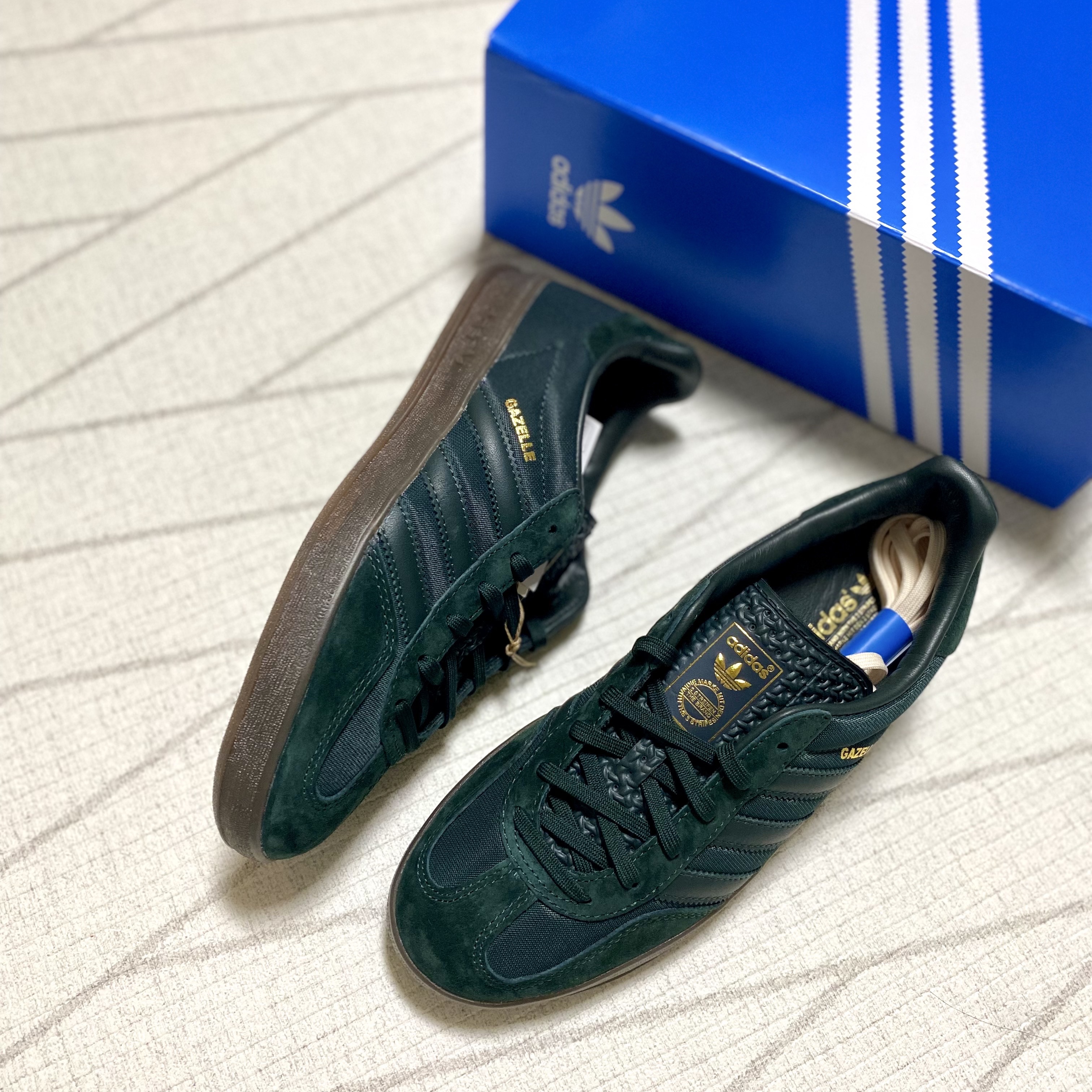 Adidas Gazelle Indoor Shadow Green 착용 스타일