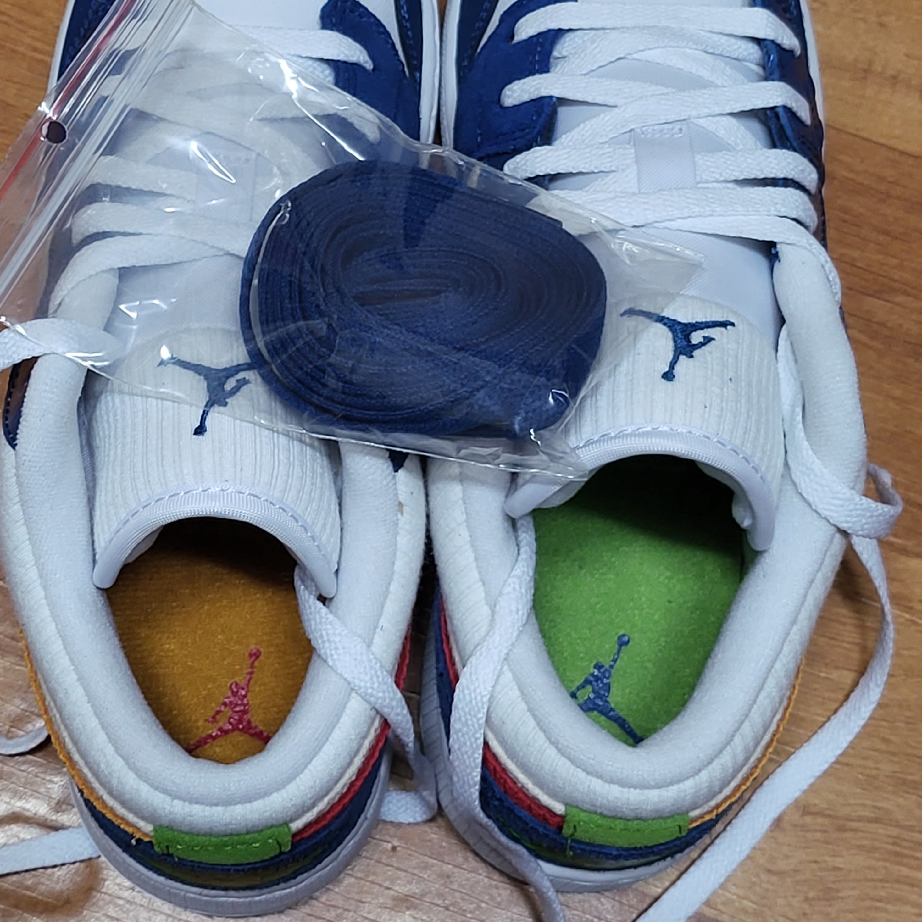 (GS) Jordan 1 Low SE French Blue Chutney White 착용 스타일 - 3