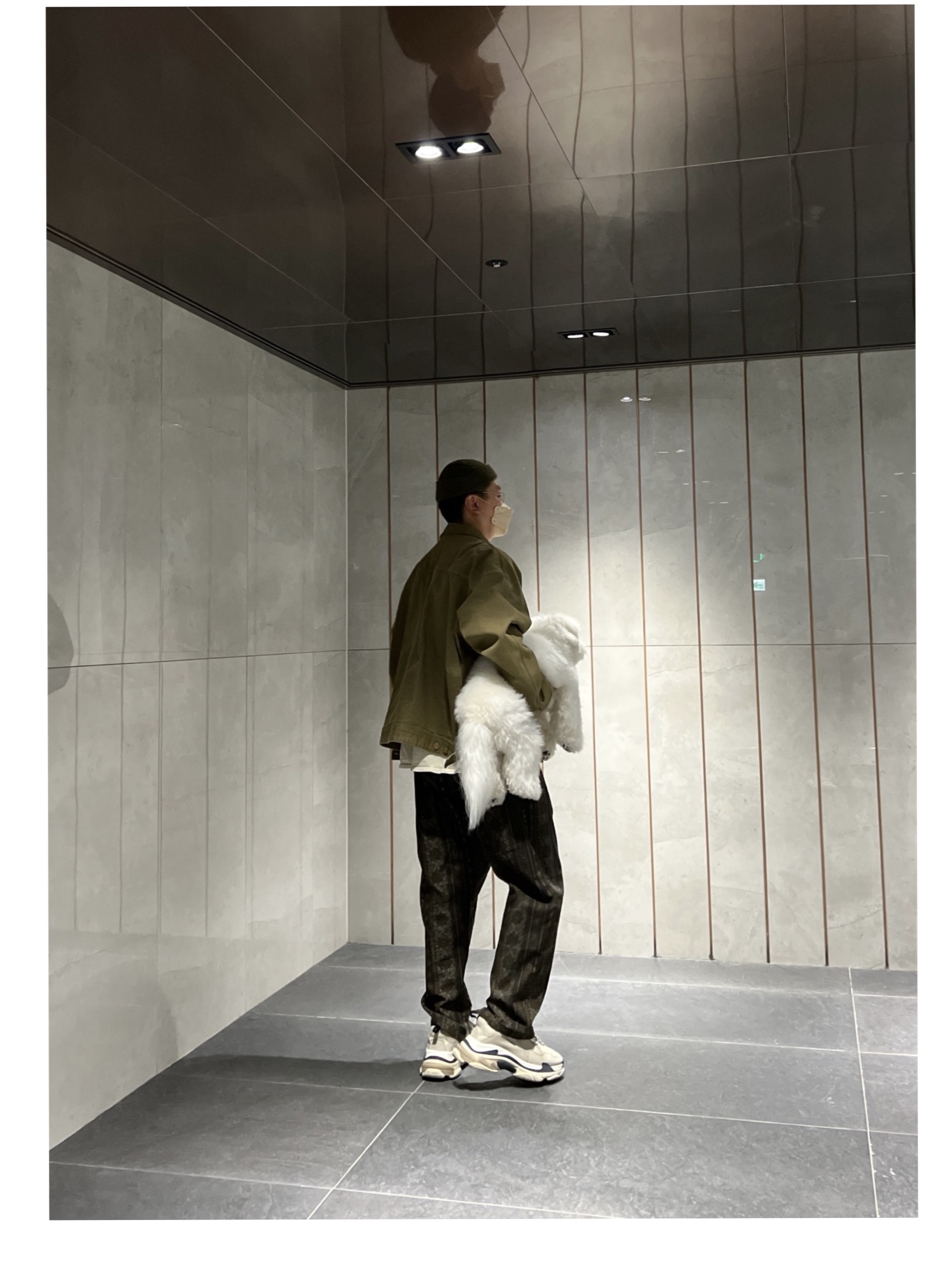 Balenciaga Triple S Vanille 2018 착용 스타일 - 1