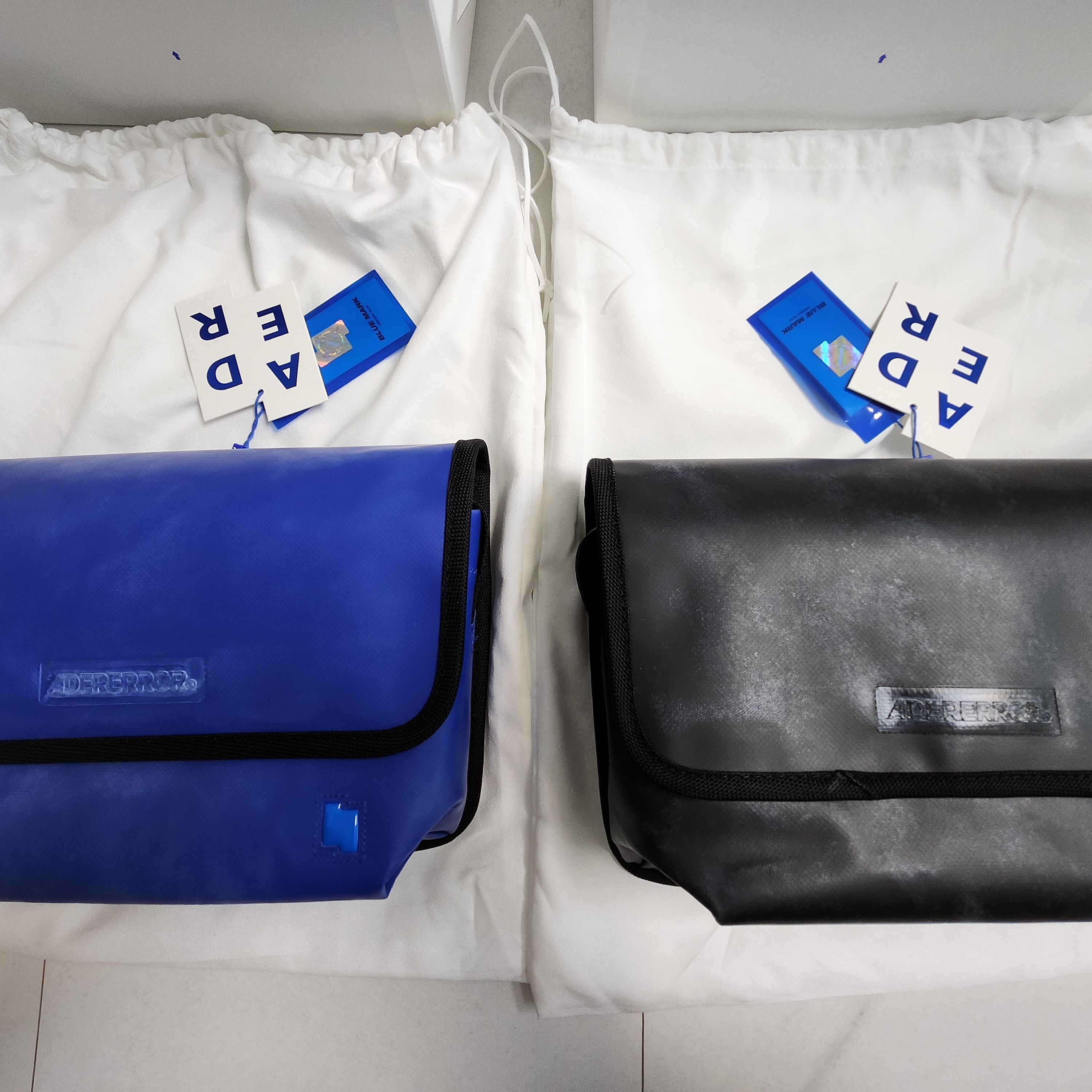 Ader Error Small Trace Esty Messanger Bag Noir, Ader Error Small Trace Esty Messanger Bag Z-Blue 착용 스타일 - 1