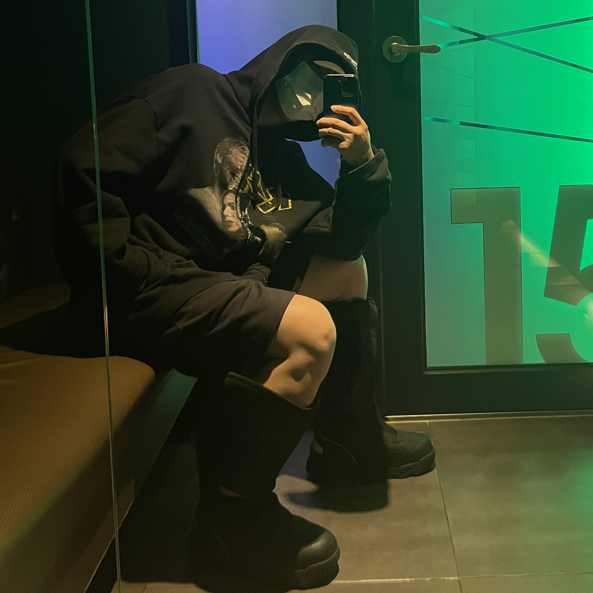 instagram  @zgiyeon님의 스타일