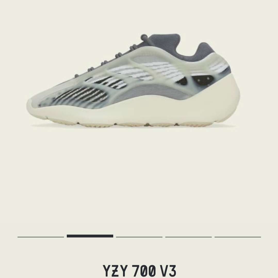 Adidas Yeezy 700 V3 Fade Salt 착용 스타일 - 2