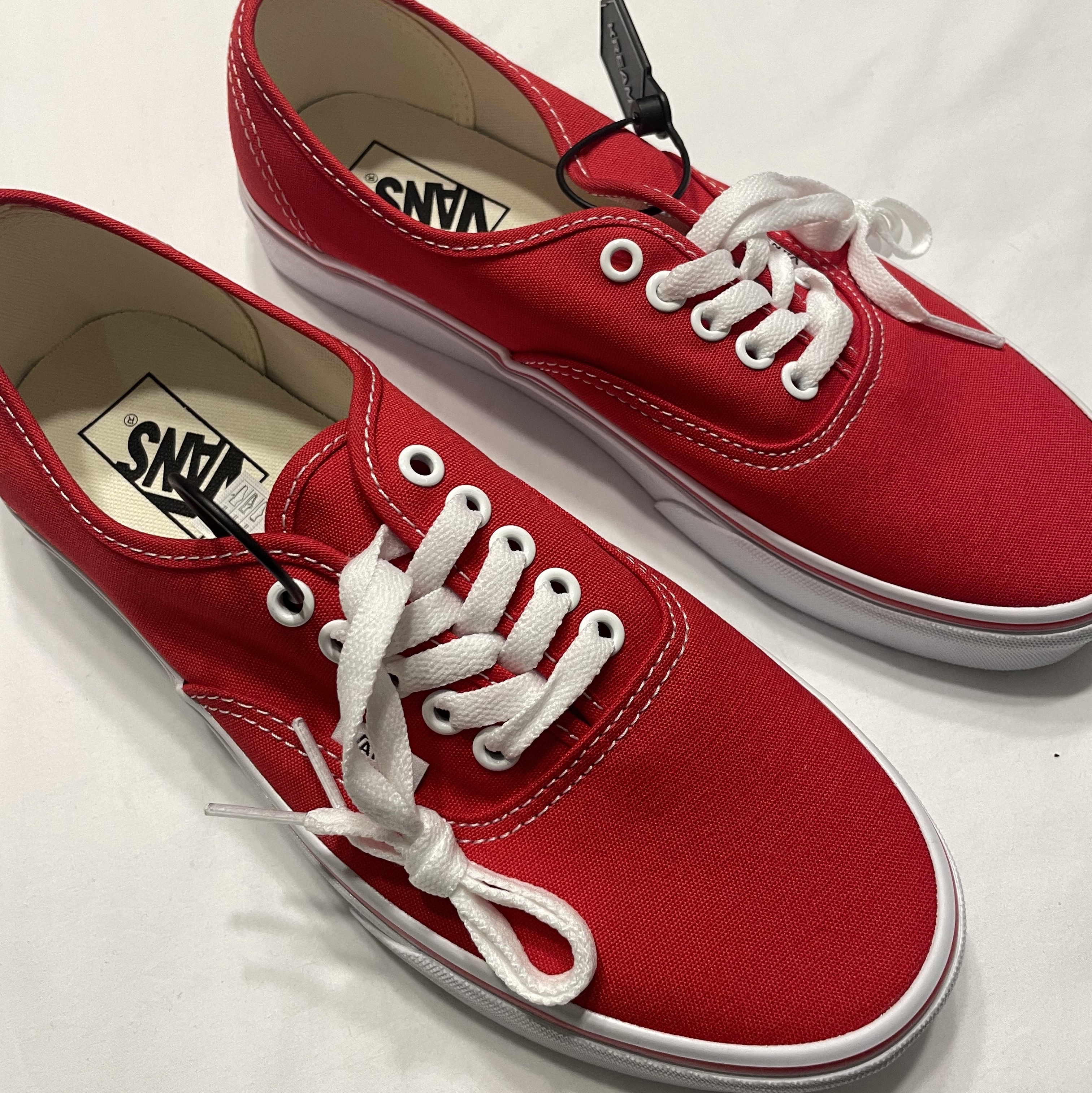 Vans Authentic Red 착용 스타일