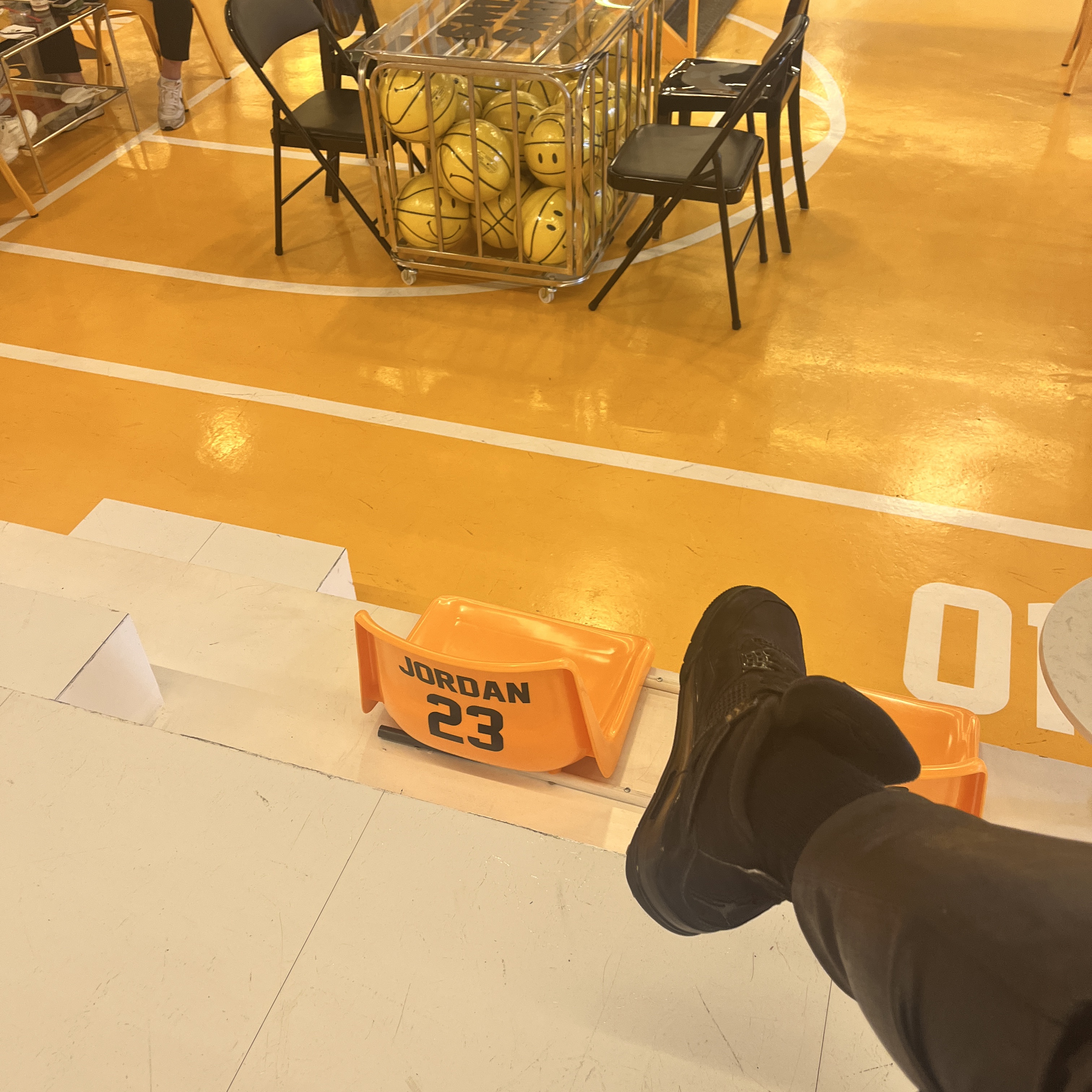 Jordan 4 Retro Black Cat 2020 착용 스타일
