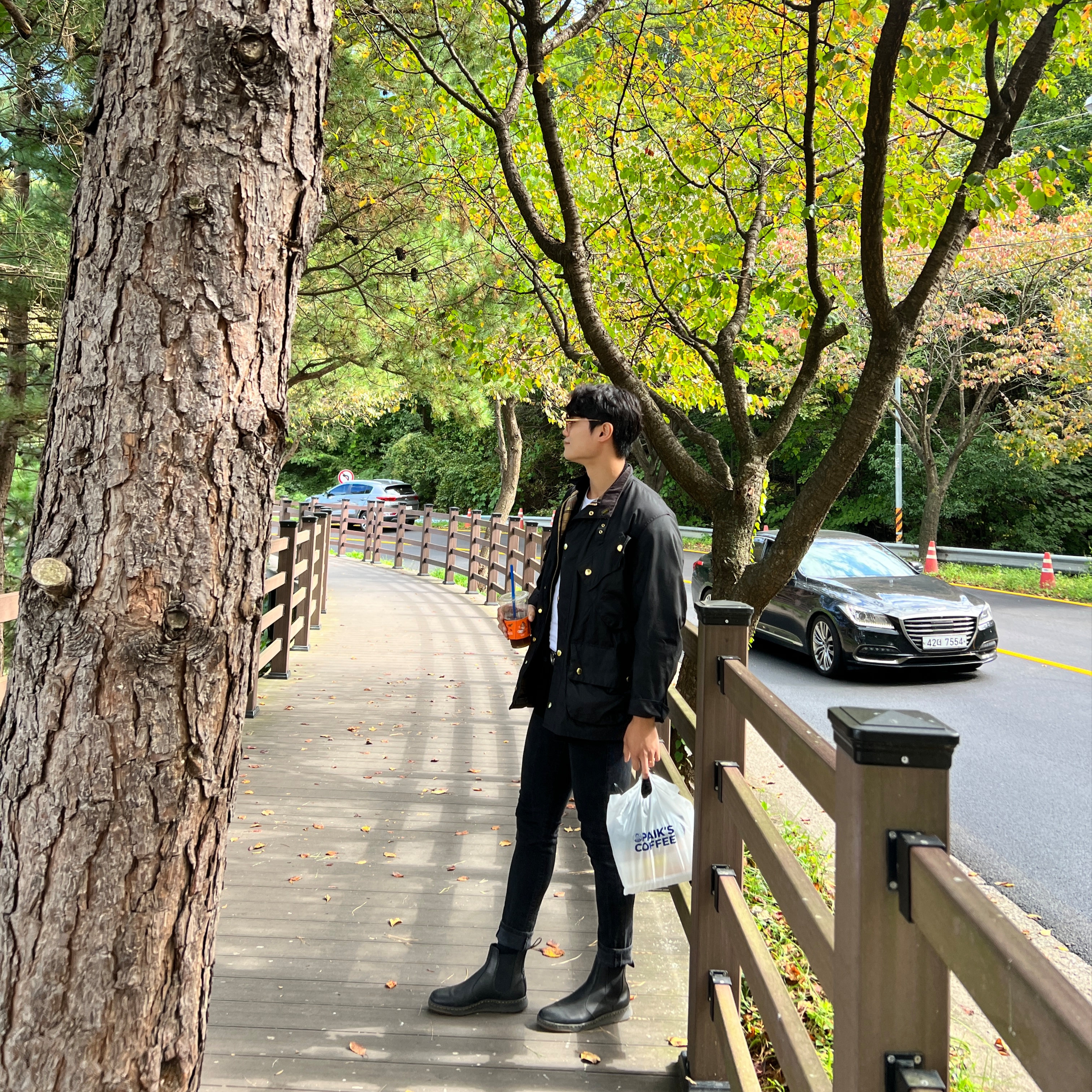 Barbour International Original Wax Jacket Black 착용 스타일 - 1