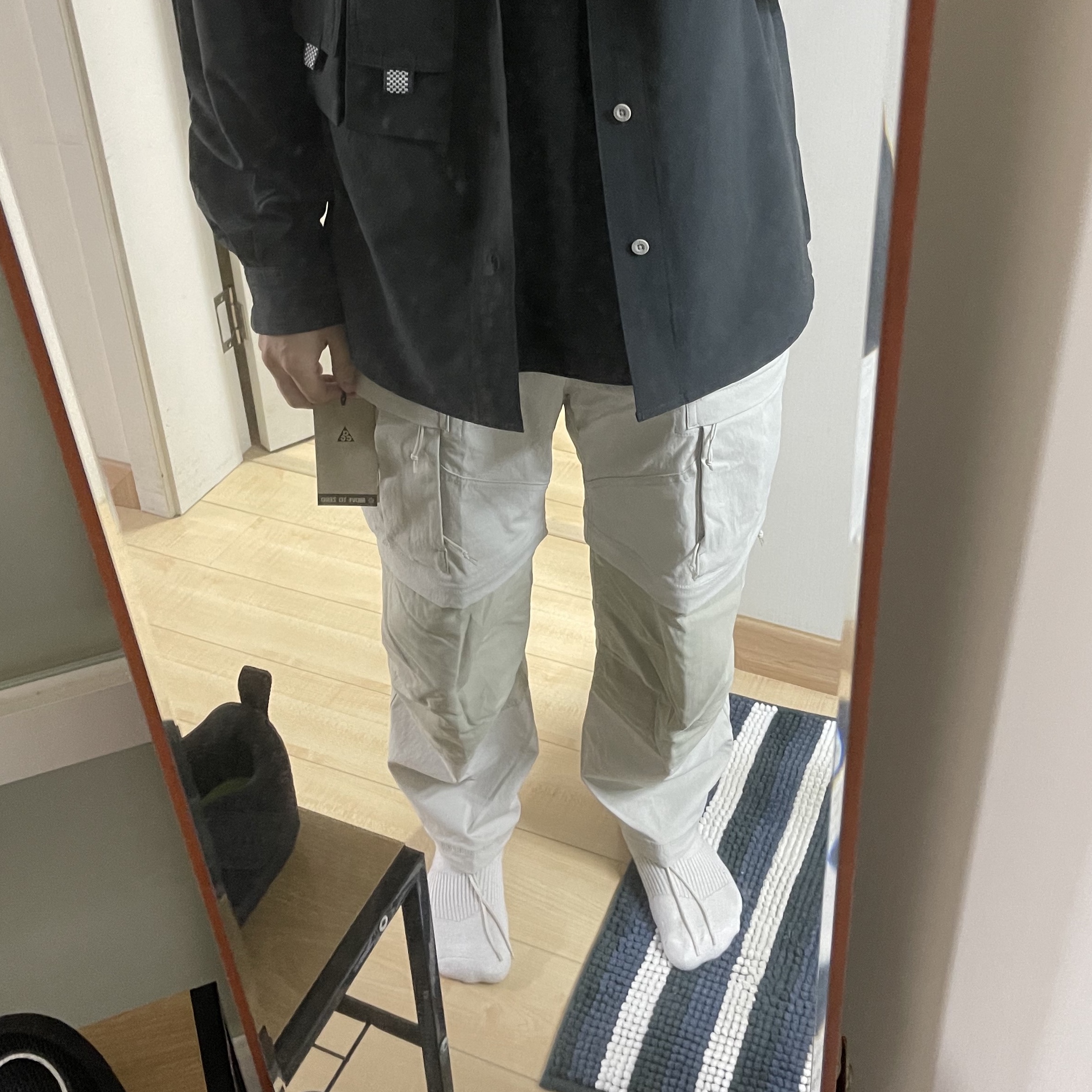 Nike ACG Smith Summit Cargo Pants Light Bone - Asia 착용 스타일 - 1