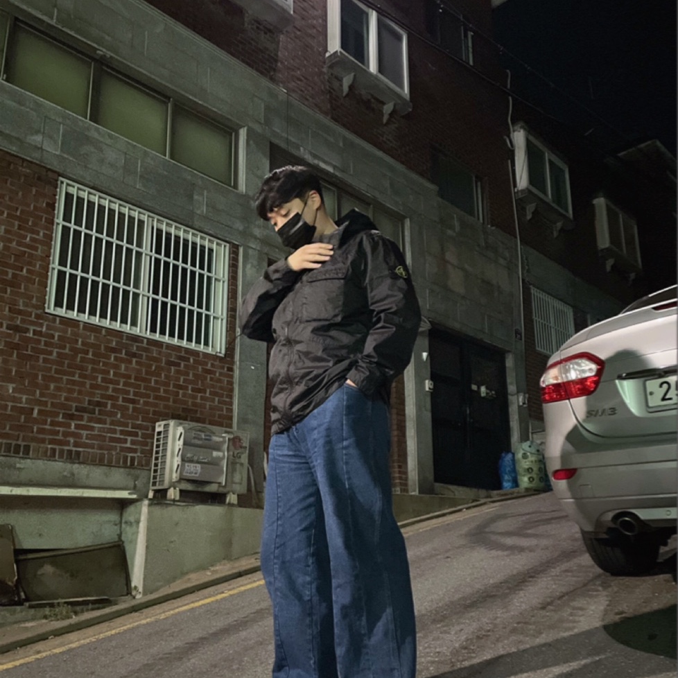 Stone Island 40223 Membrana 3L TC Garment Dyed Hooded Jacket Black - 22SS 착용 스타일