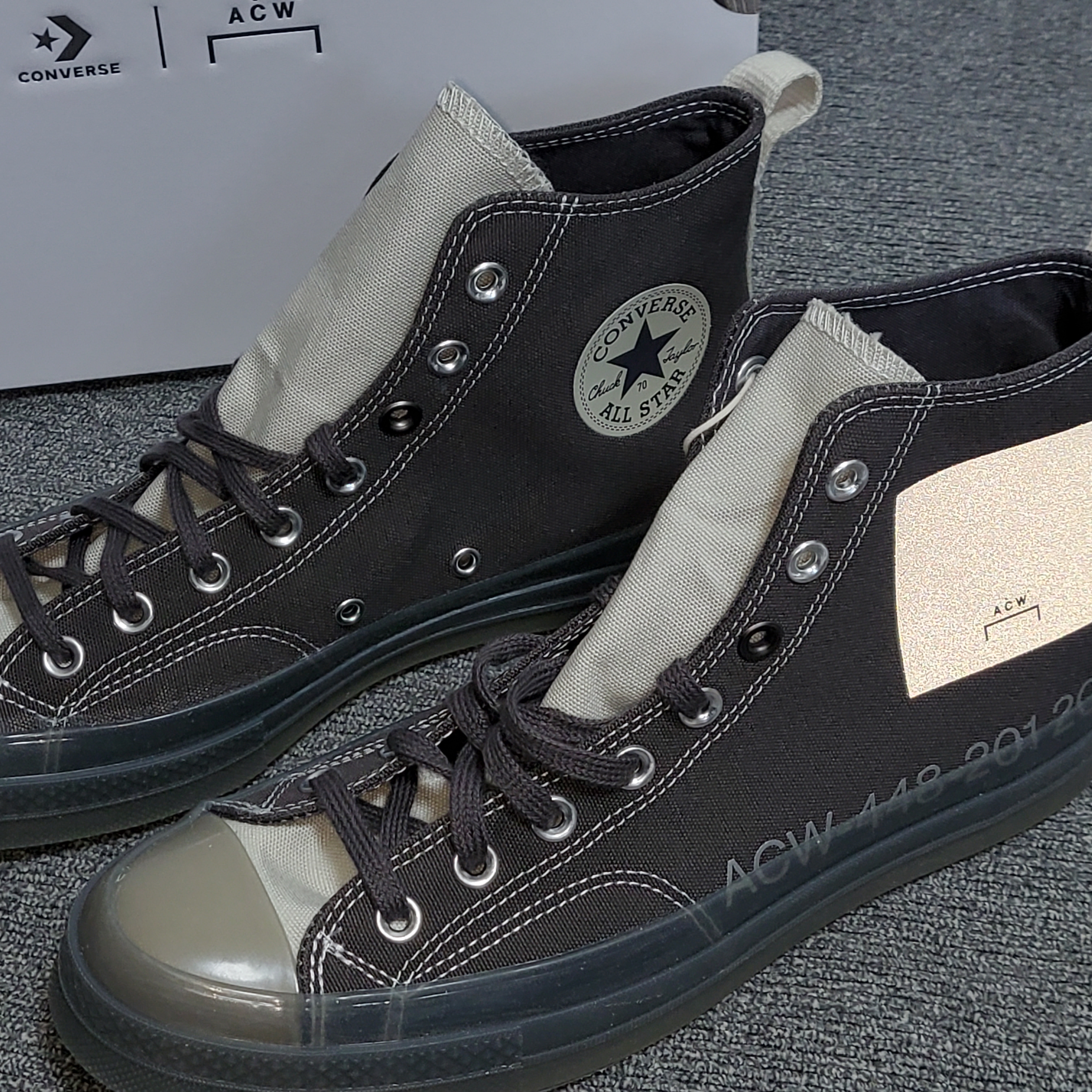 Converse x A-Cold-Wall Chuck 70 Hi Pavement 착용 스타일 - 1