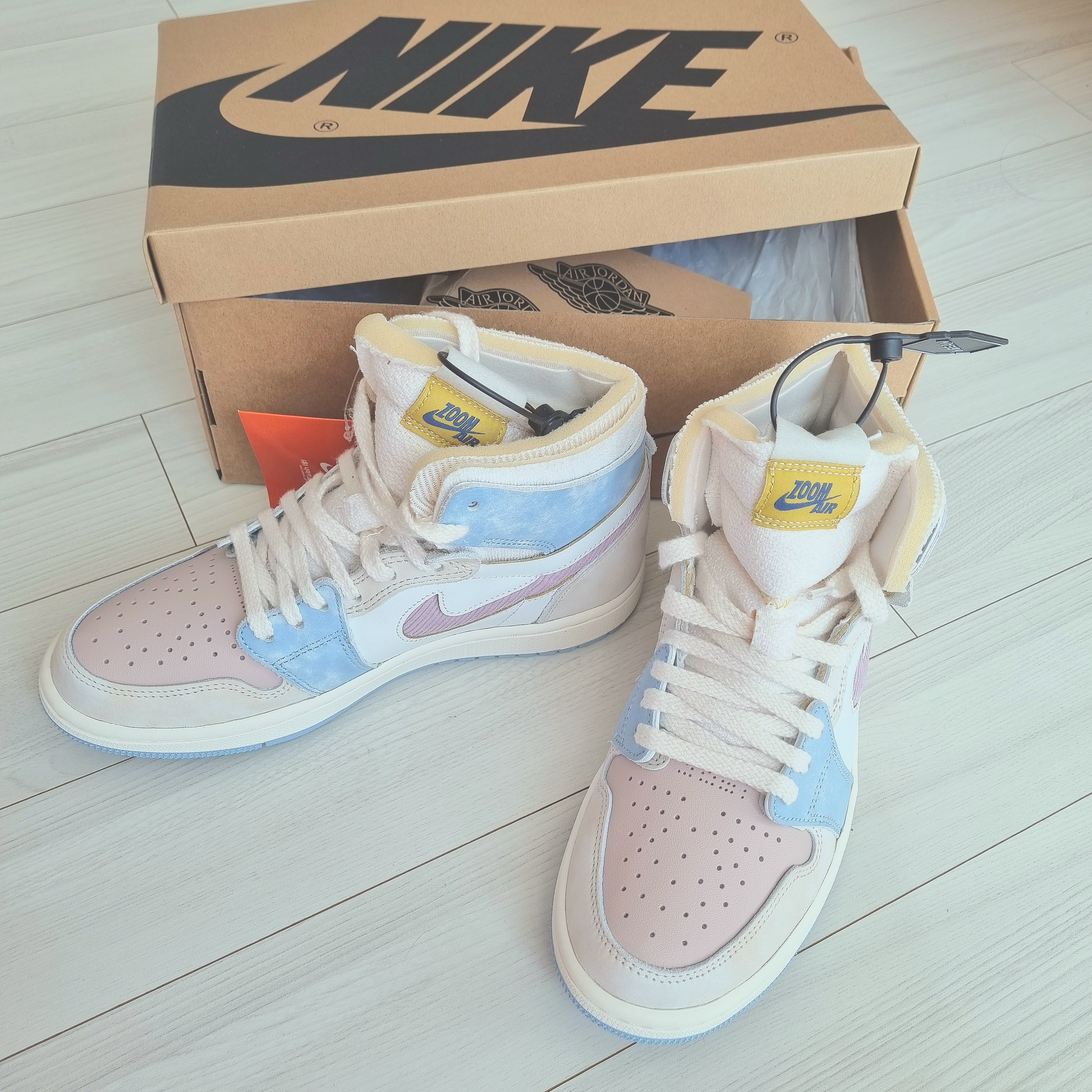 (W) Jordan 1 Zoom Air CMFT Pink Oxford Plum Fog 착용 스타일 - 2