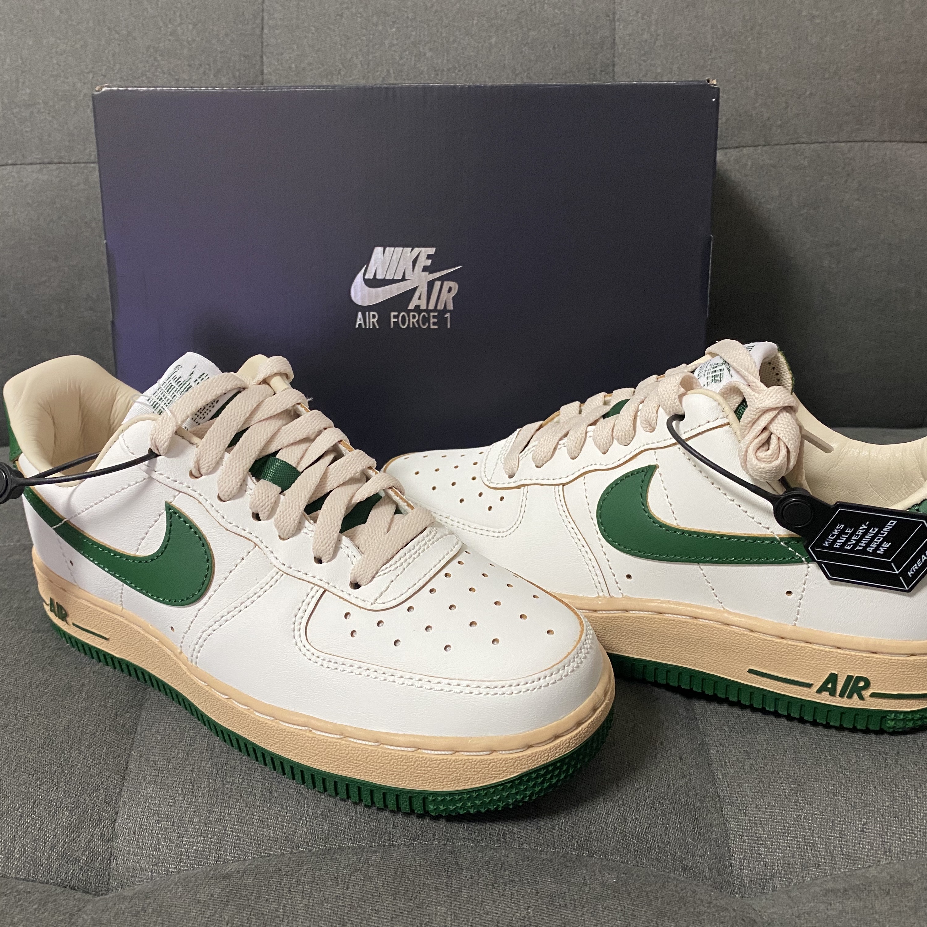 (W) Nike Air Force 1 Low Gorge Green 착용 스타일 - 1