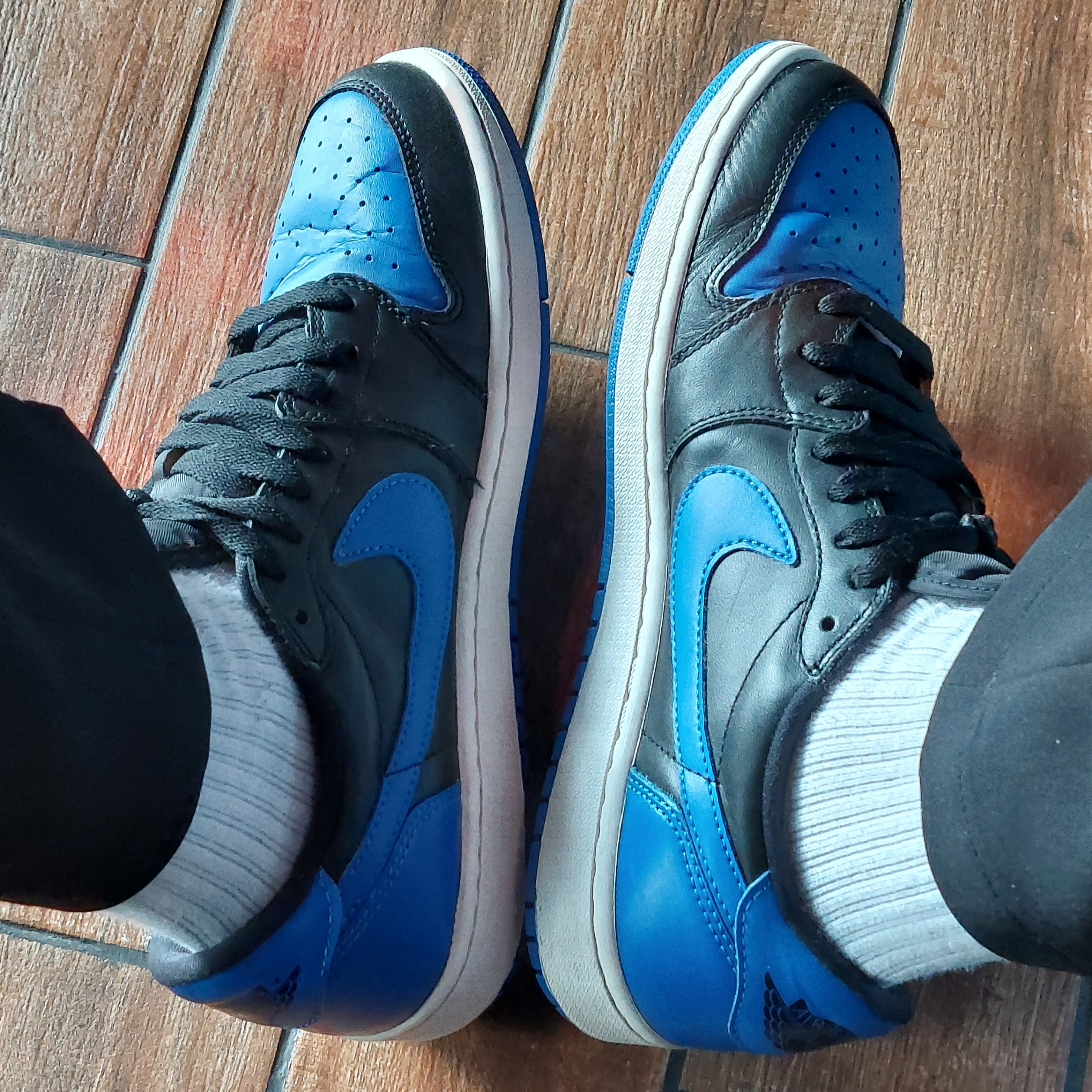 Jordan 1 Retro Low OG Royal 2015 착용 스타일 - 1