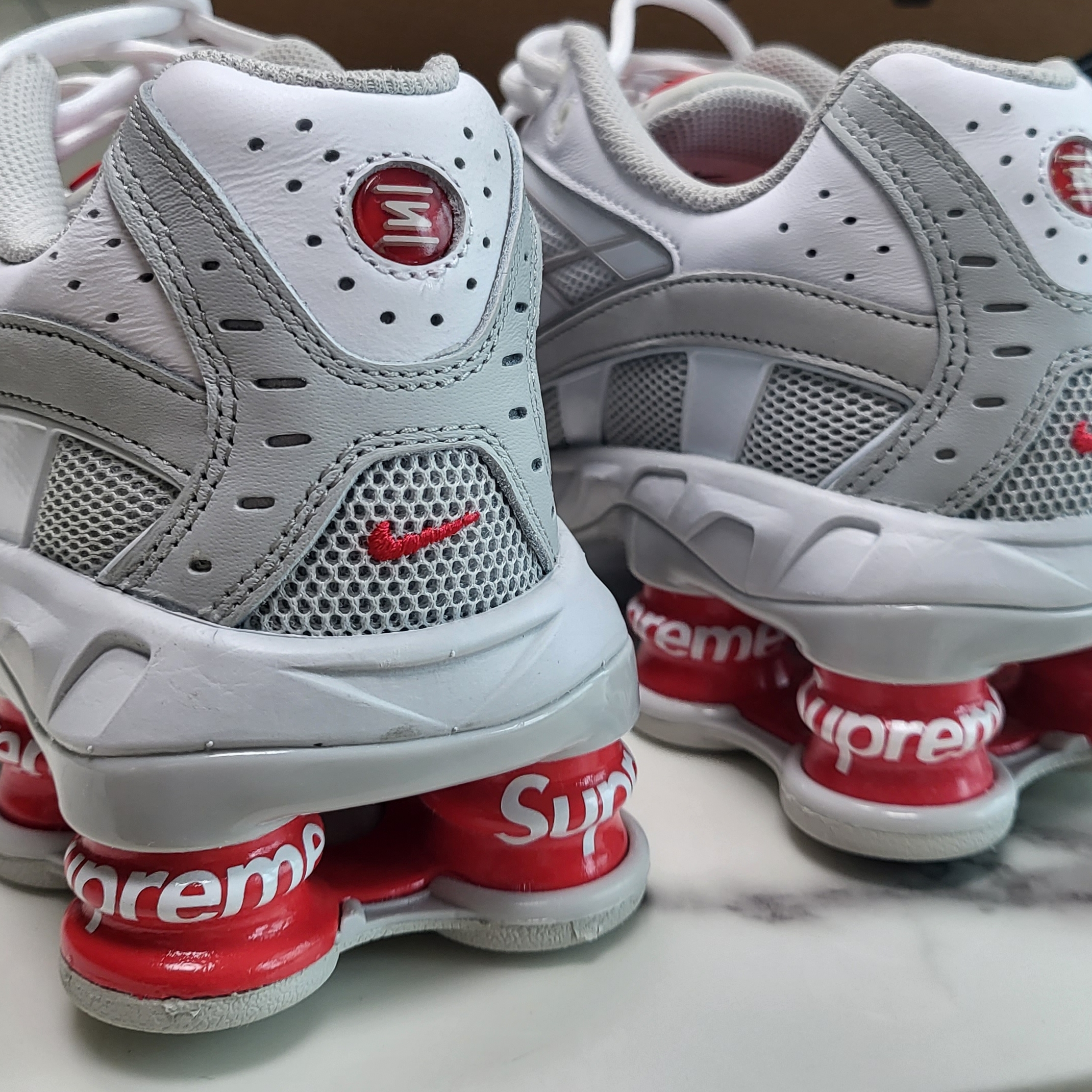 Nike x Supreme Shox Ride 2 SP White 착용 스타일 - 5