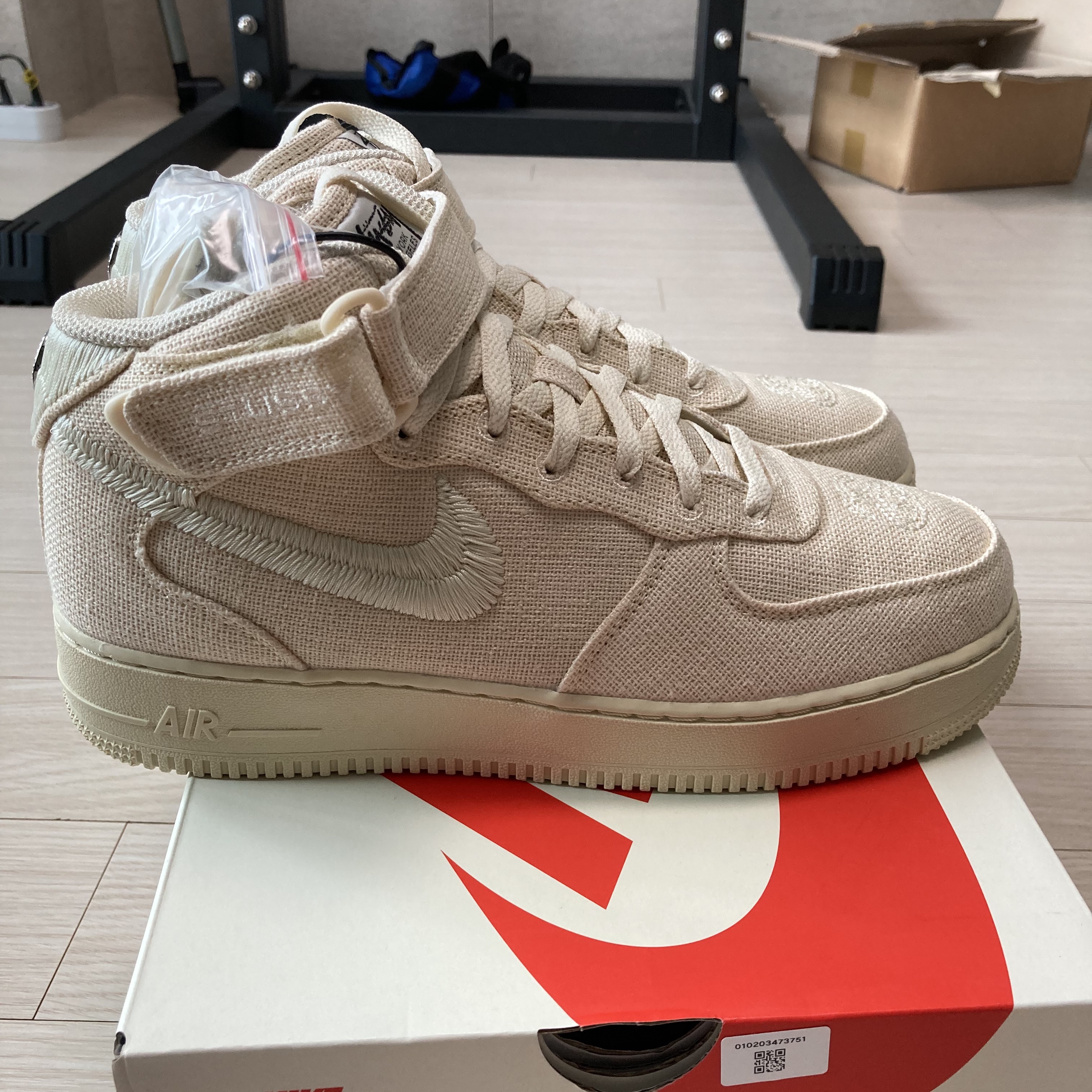 Nike x Stussy Air Force 1 '07 Mid SP Fossil 착용 스타일 - 2