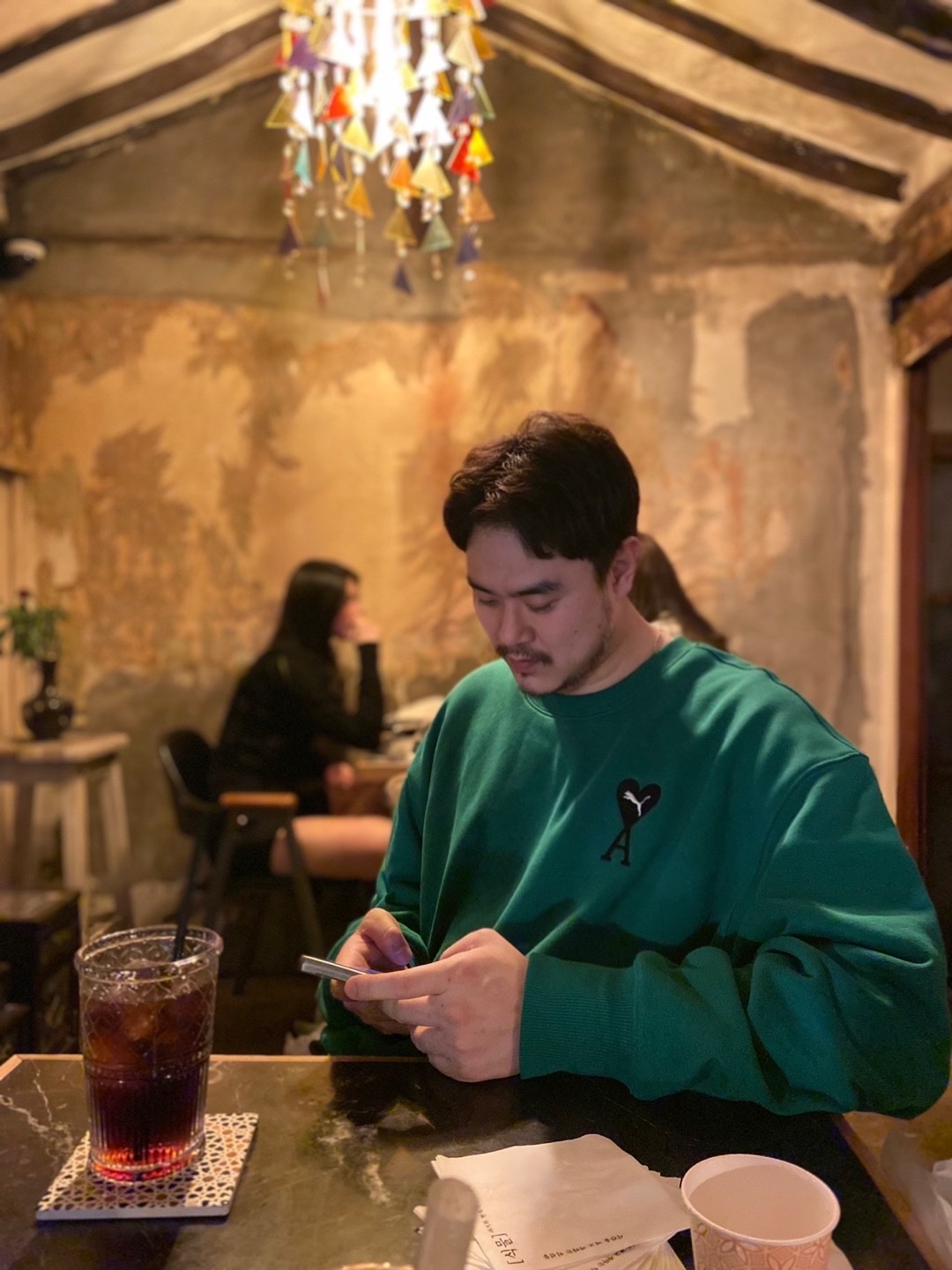 Puma x AMI Crewneck Sweatshirt Verdant Green 착용 스타일 - 1