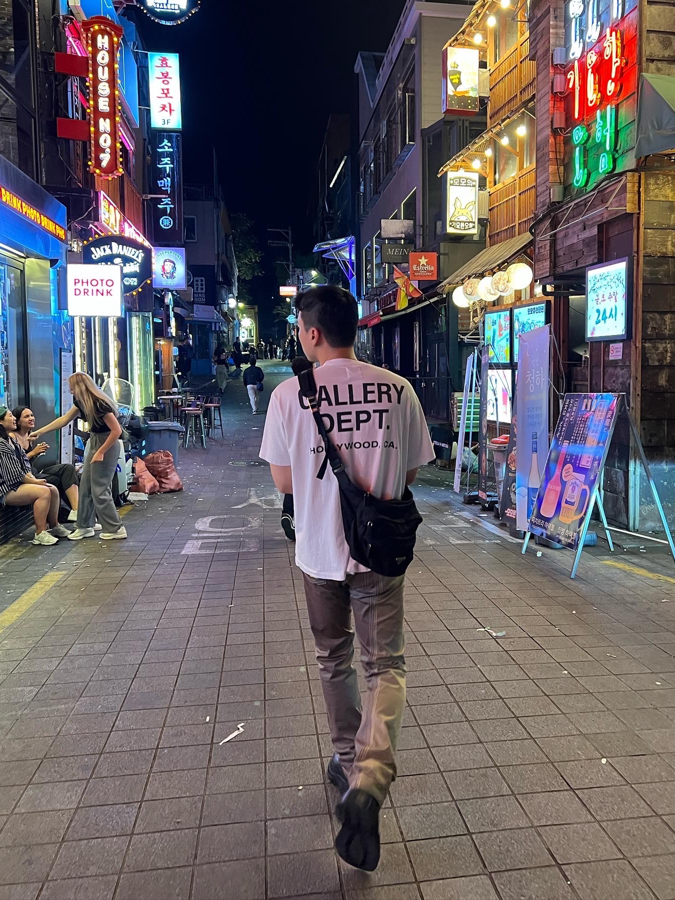 Gallery Dept. Souvenir T-Shirt White 착용 스타일 - 1