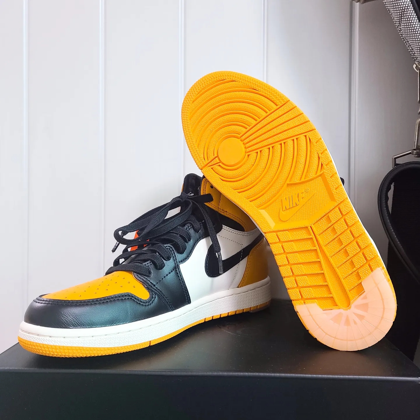 Jordan 1 Retro High OG Taxi 착용 스타일 - 4
