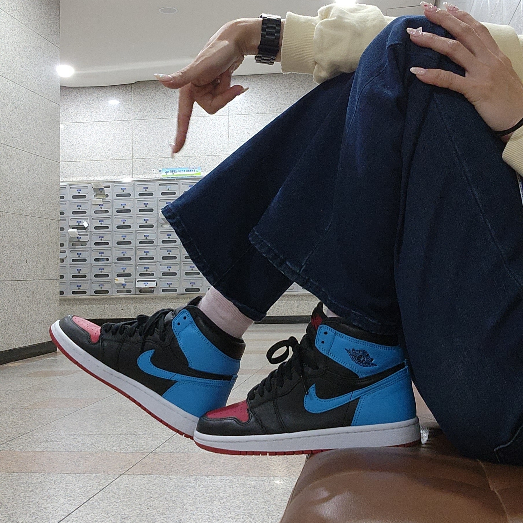 (W) Jordan 1 Retro High OG UNC To Chicago 착용 스타일