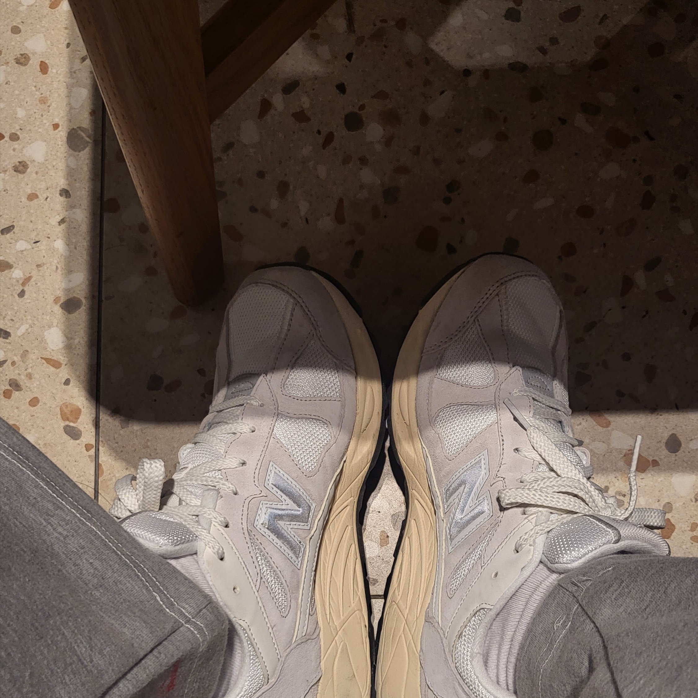 New Balance 878 Light Gray 착용 스타일 - 2