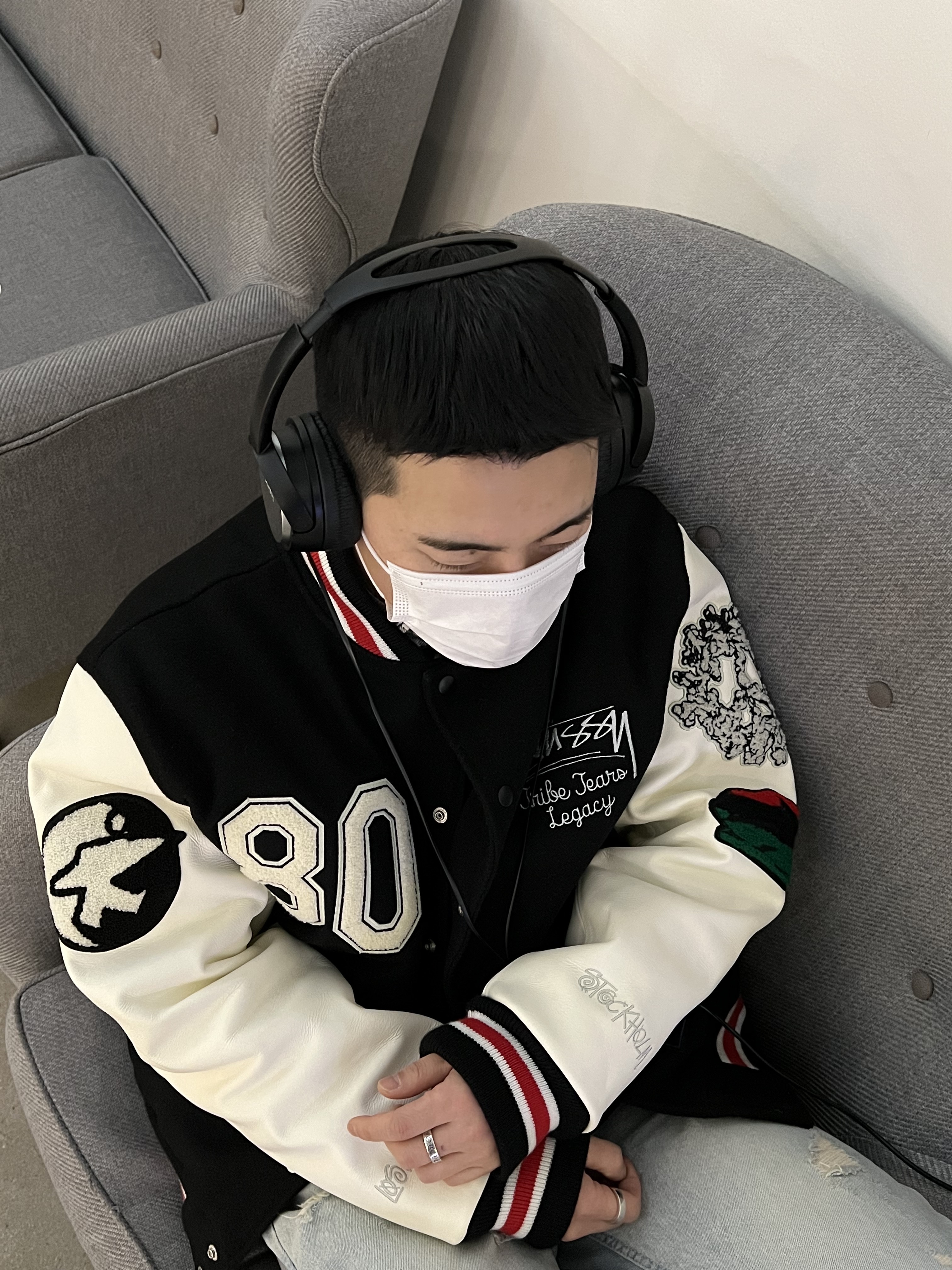 Stussy x Our Legacy x Denim Tears TTL Varsity Jacket Black, Nike x Supreme Air Force 1 Low White 착용 스타일 - 4