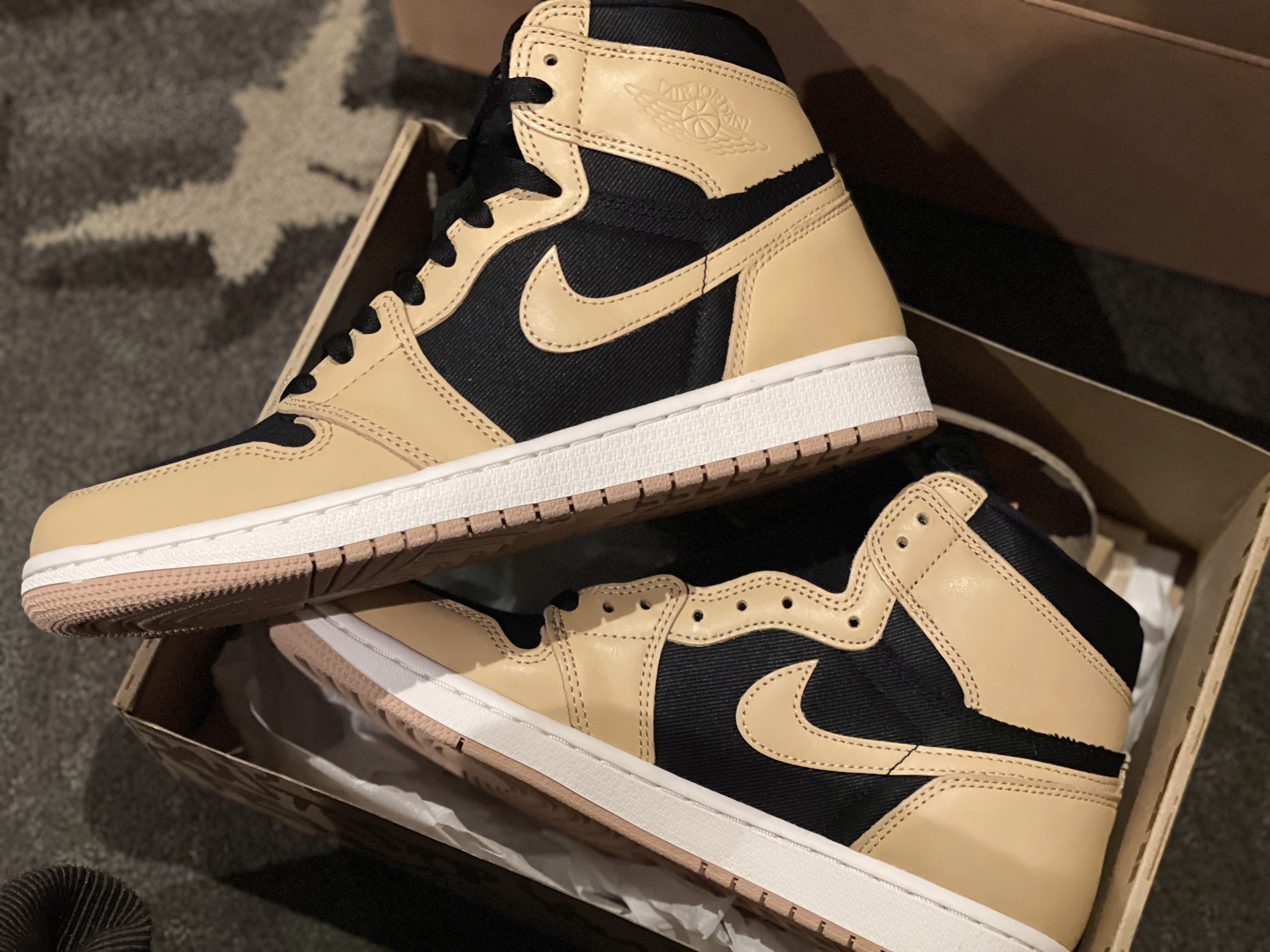 Jordan 1 Retro High OG Vachetta Tan 착용 스타일 - 3