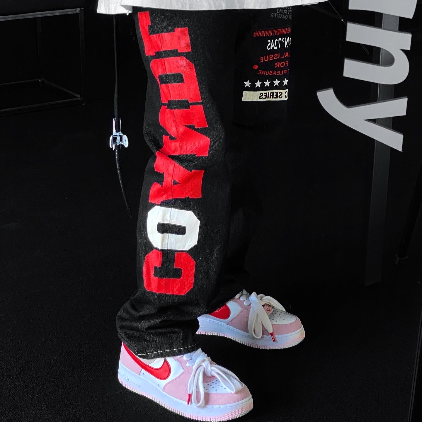 Nike Air Force 1 '07 QS Valentine's Day, Peaceminusone O-Ring Belt #2 Black 착용 스타일 - 2