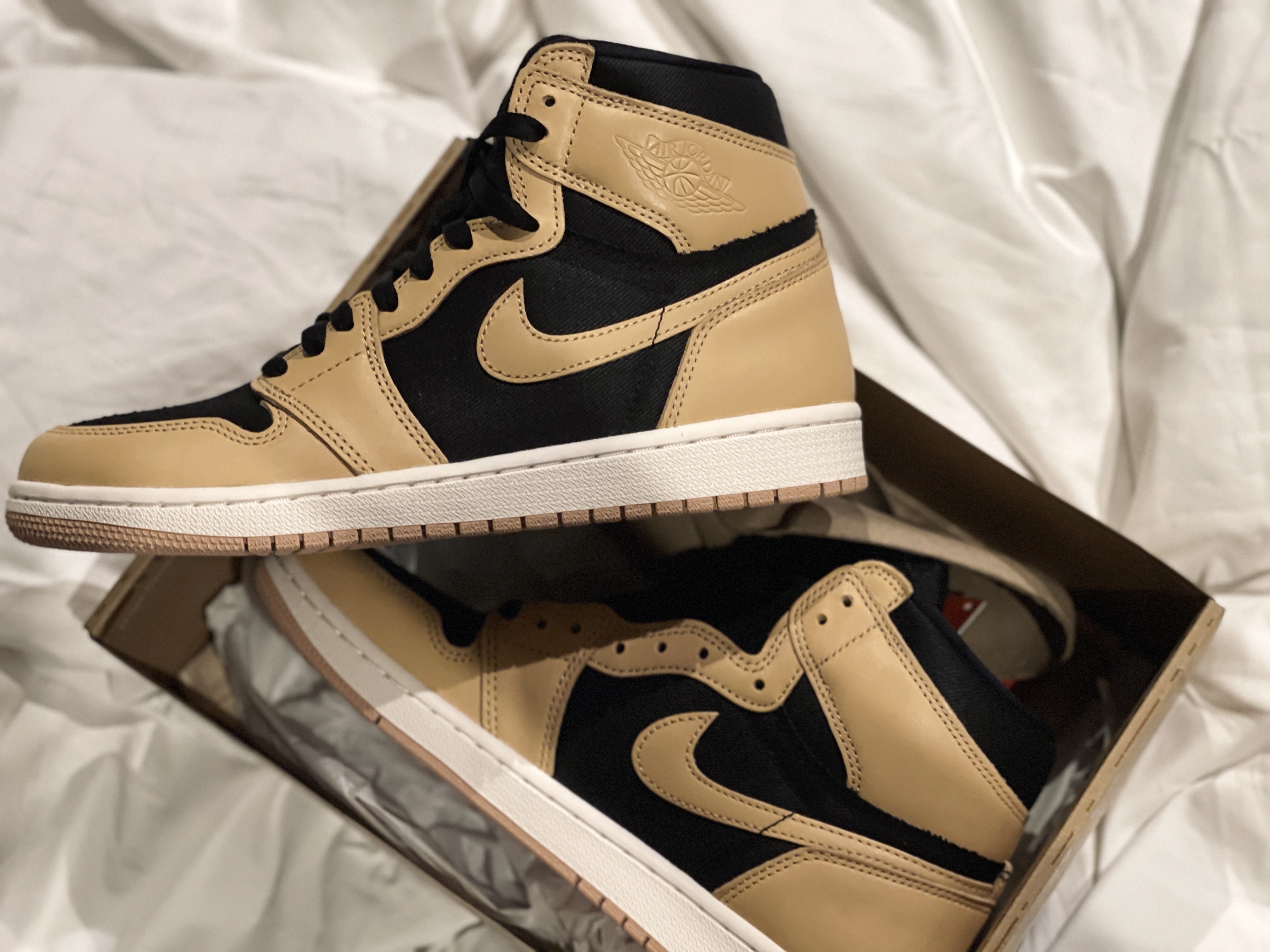 Jordan 1 Retro High OG Vachetta Tan 착용 스타일 - 2