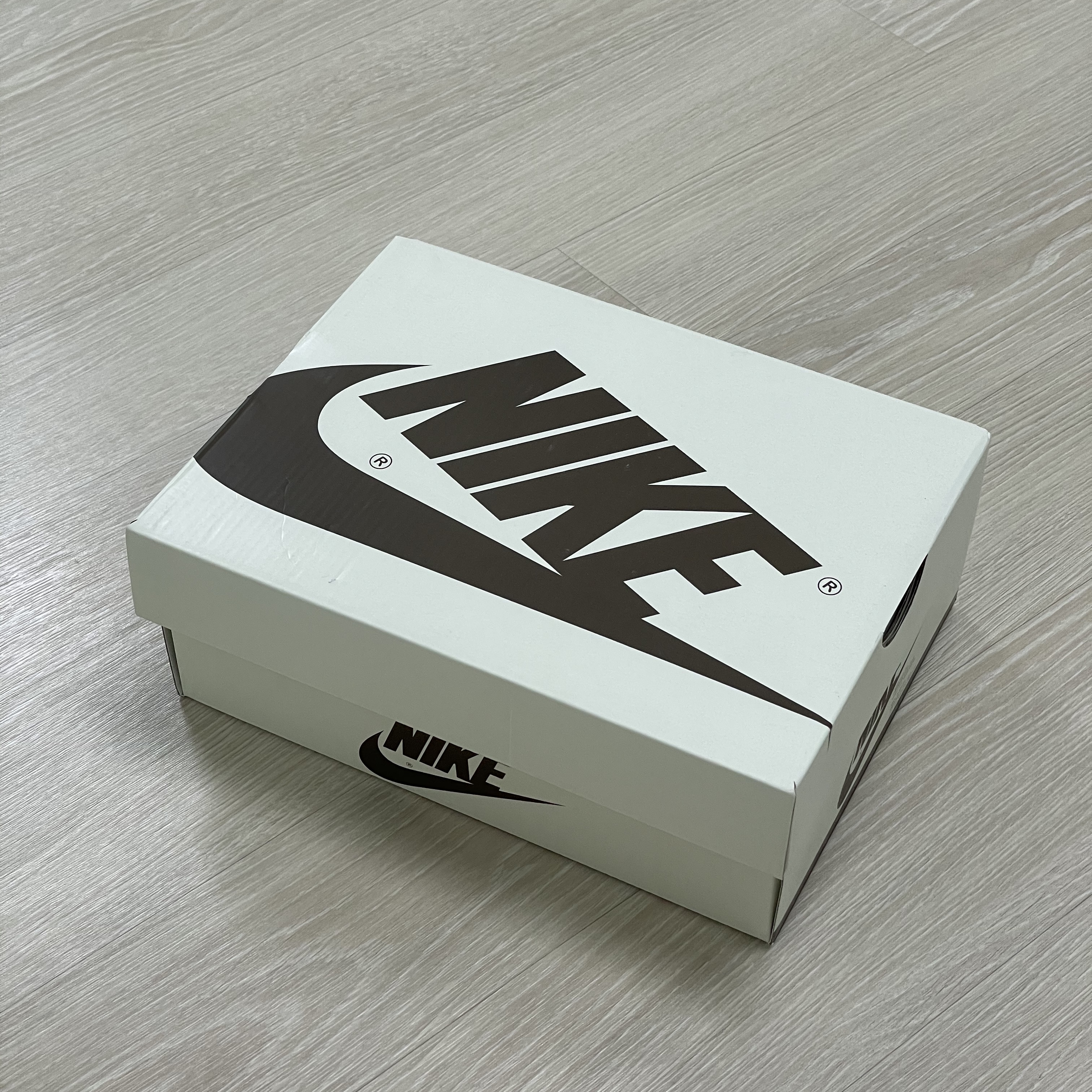 (PS) Jordan 1 x Travis Scott Retro Low OG SP Sail and Ridgerock 착용 스타일 - 4