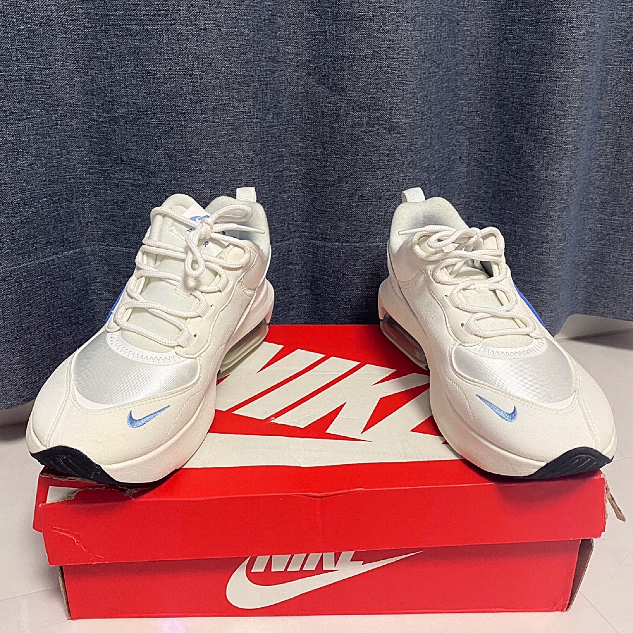 (W) Nike Air Max Verona Summit White Coast 착용 스타일 - 2
