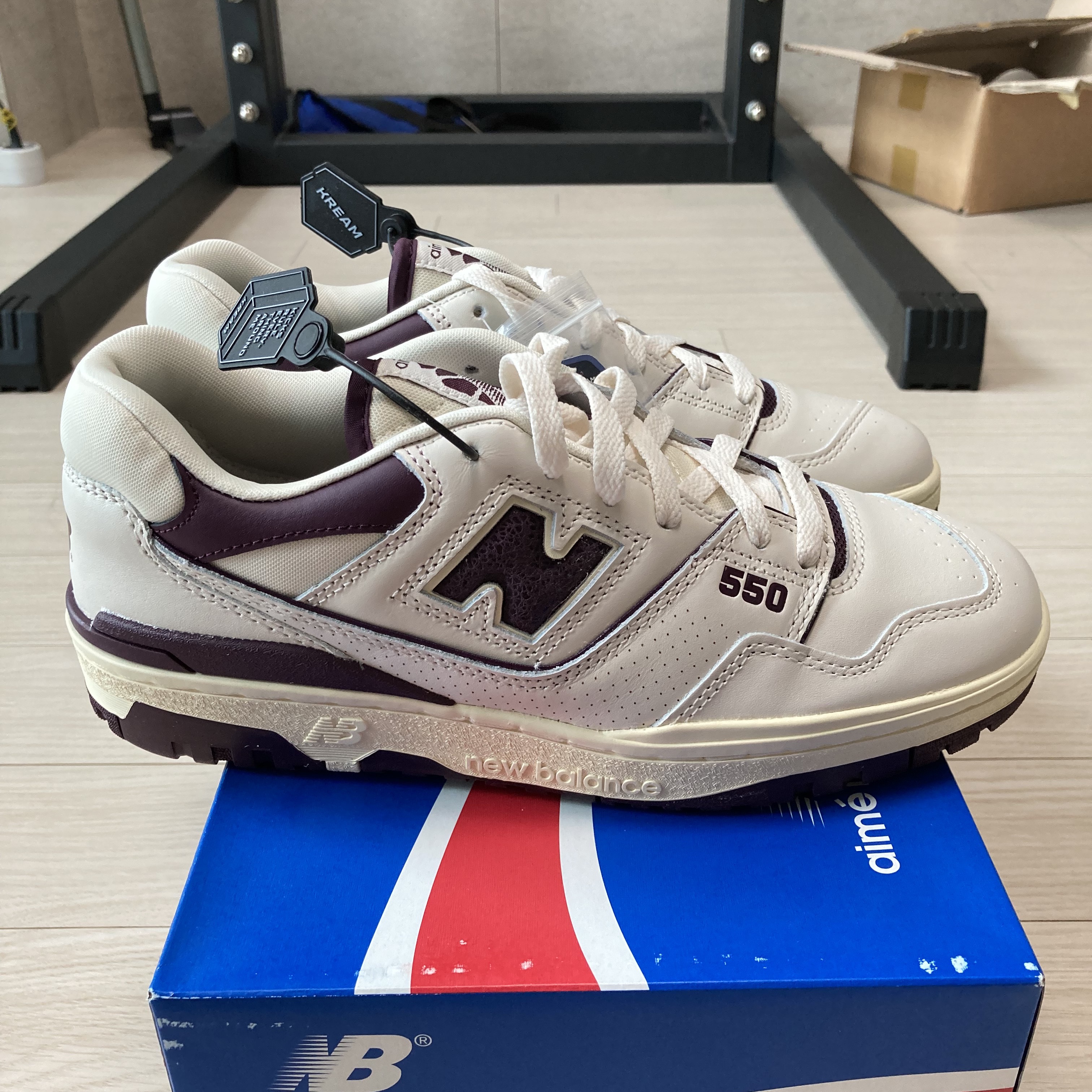 New Balance x Aime Leon Dore 550 Purple 착용 스타일 - 2
