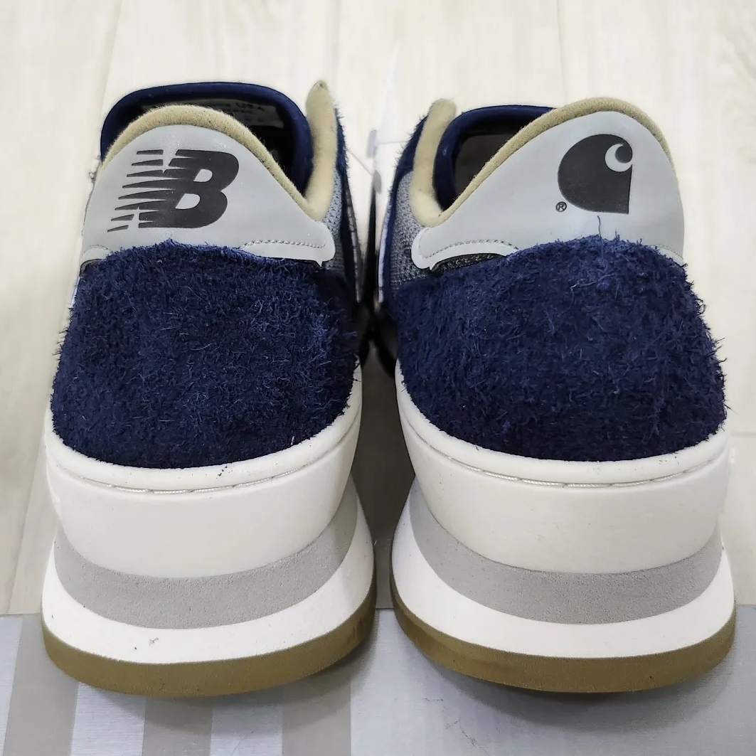 New Balance x Carhartt WIP 990v1 Made in USA Sculpture Center 착용 스타일 - 4