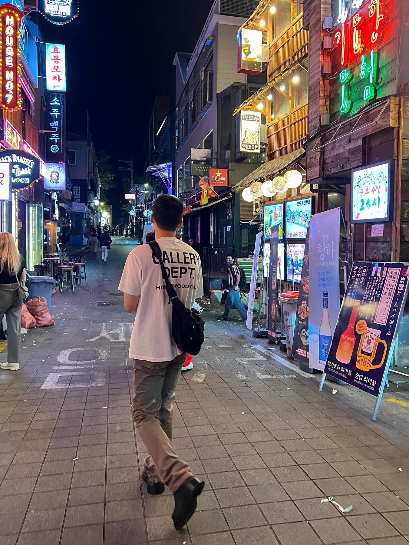 Gallery Dept. Souvenir T-Shirt White 착용 스타일 - 2