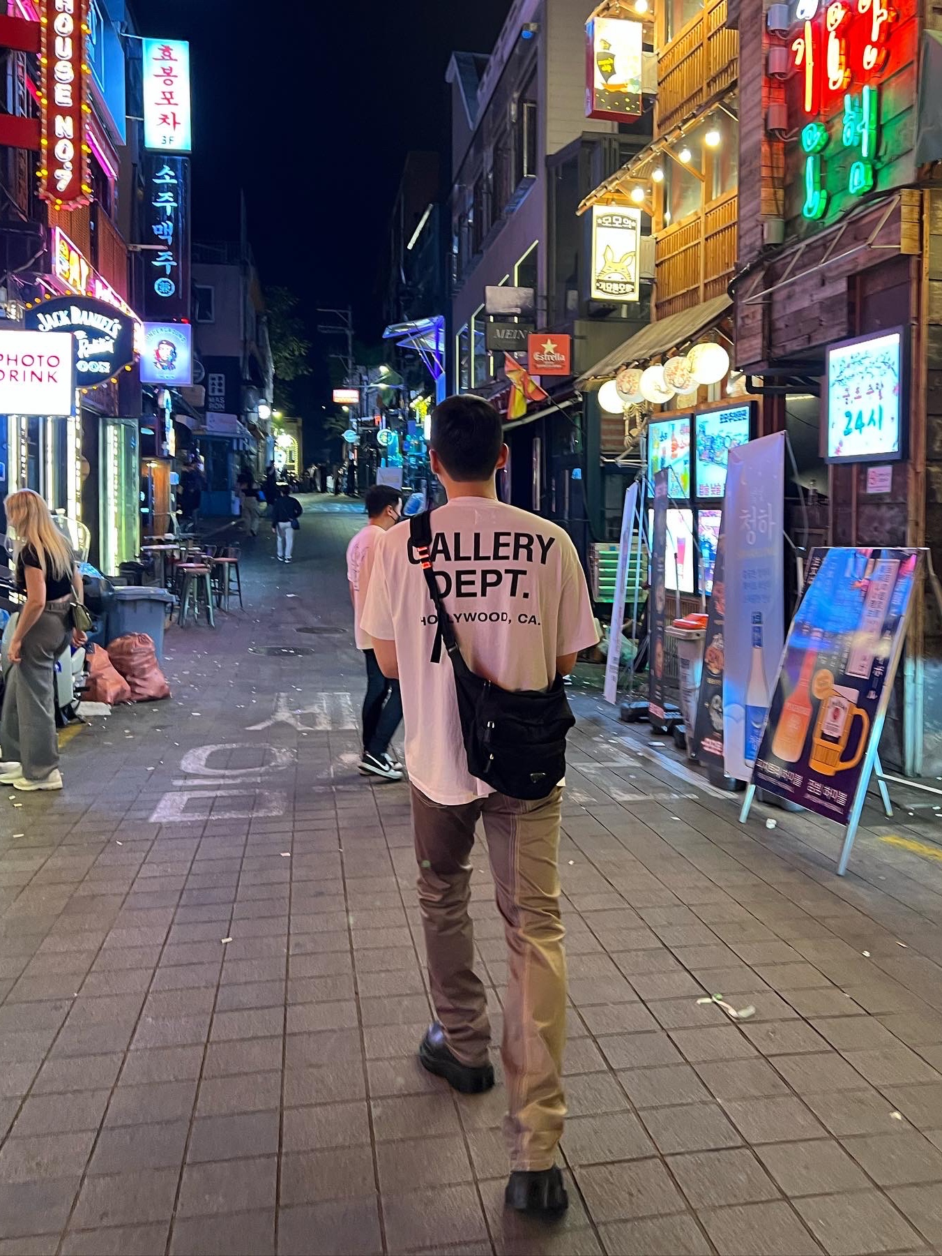 Gallery Dept. Souvenir T-Shirt White 착용 스타일 - 3
