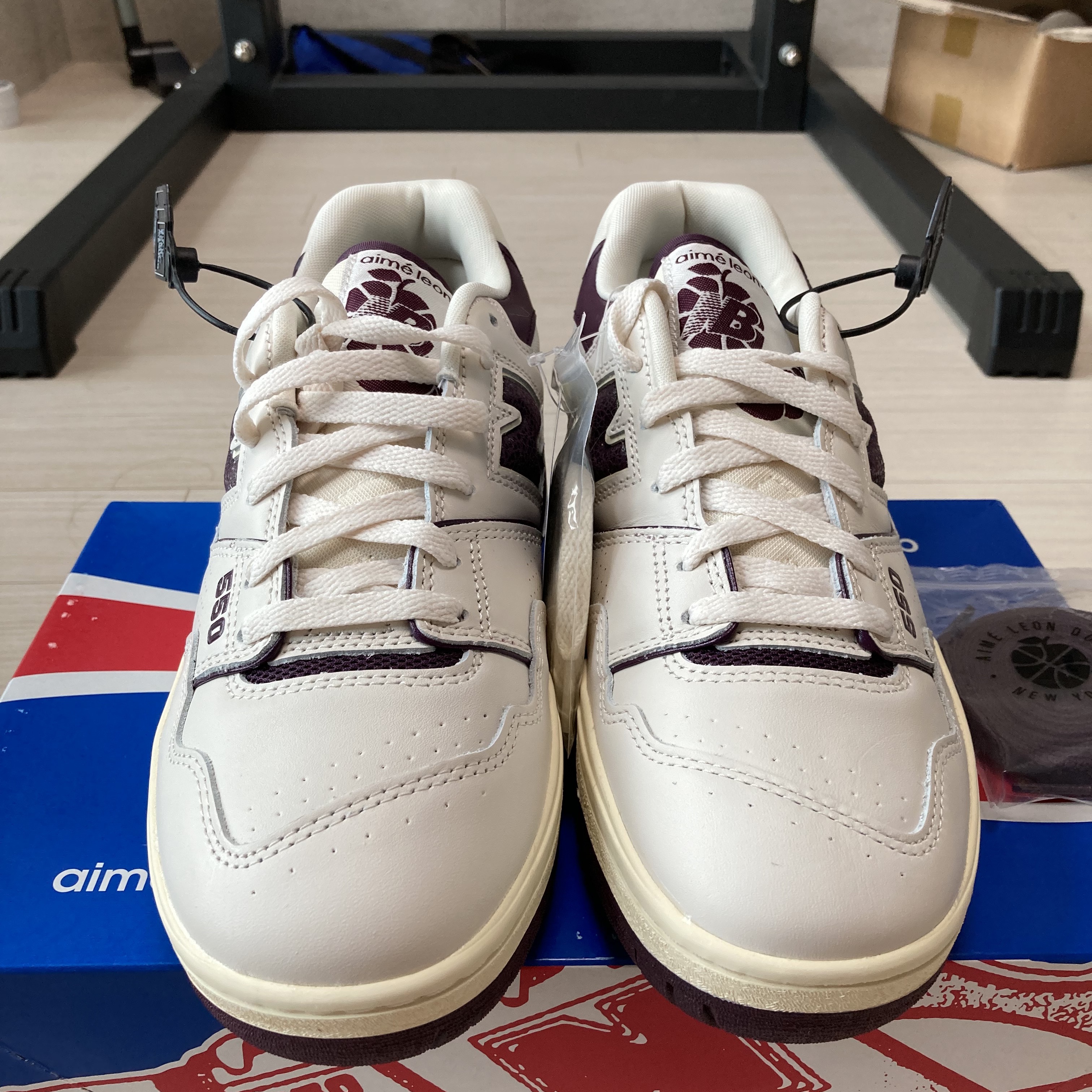 New Balance x Aime Leon Dore 550 Purple 착용 스타일 - 1