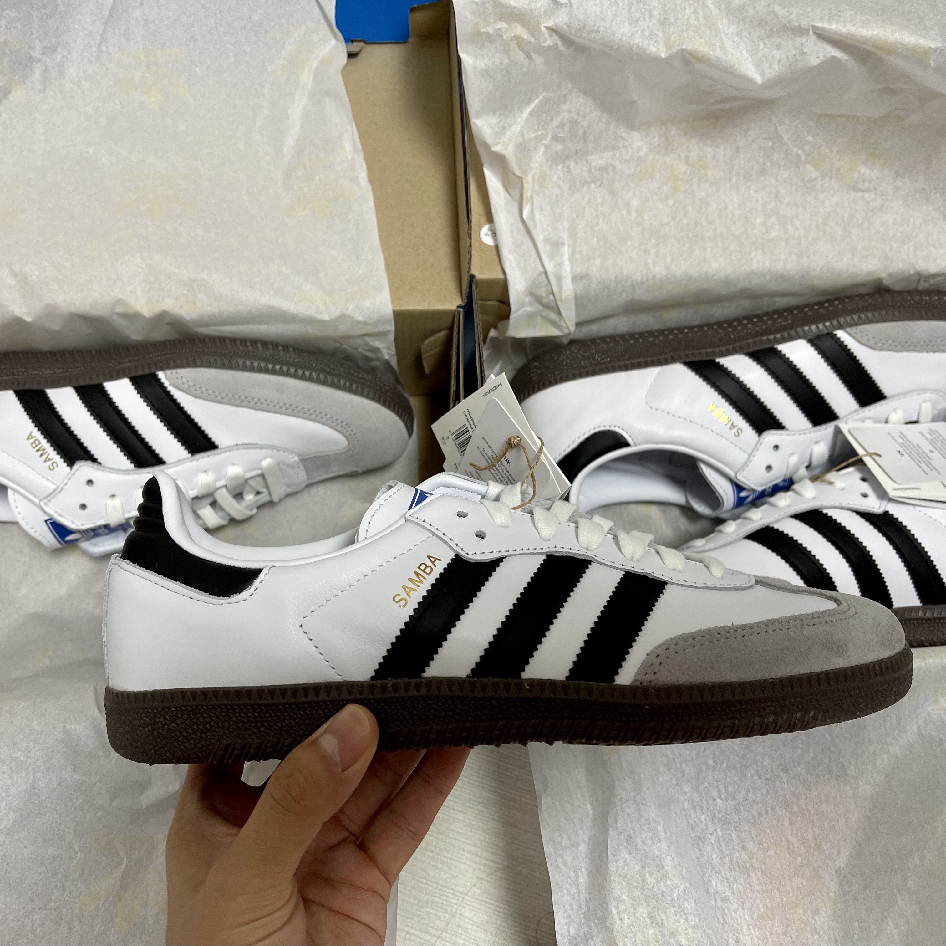 Adidas Samba OG Cloud White 착용 스타일