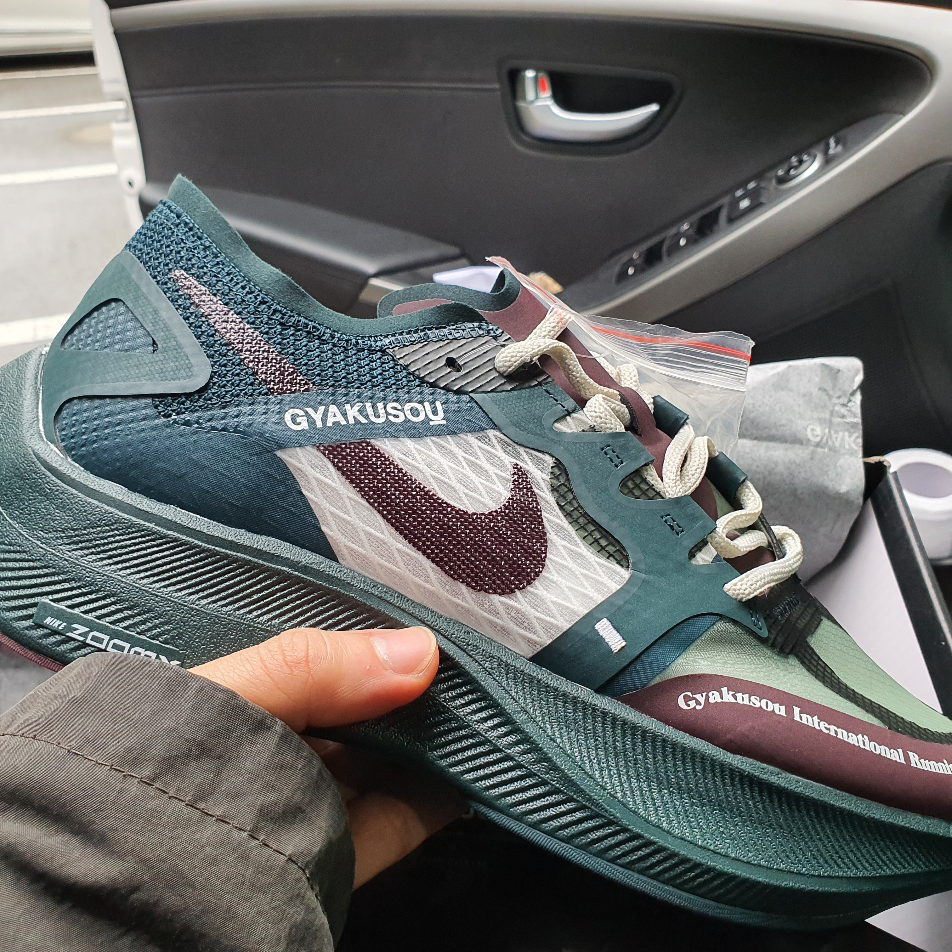 Nike x Undercover Gyakusou ZoomX VaporFly Next% Midnight Spruce 착용 스타일