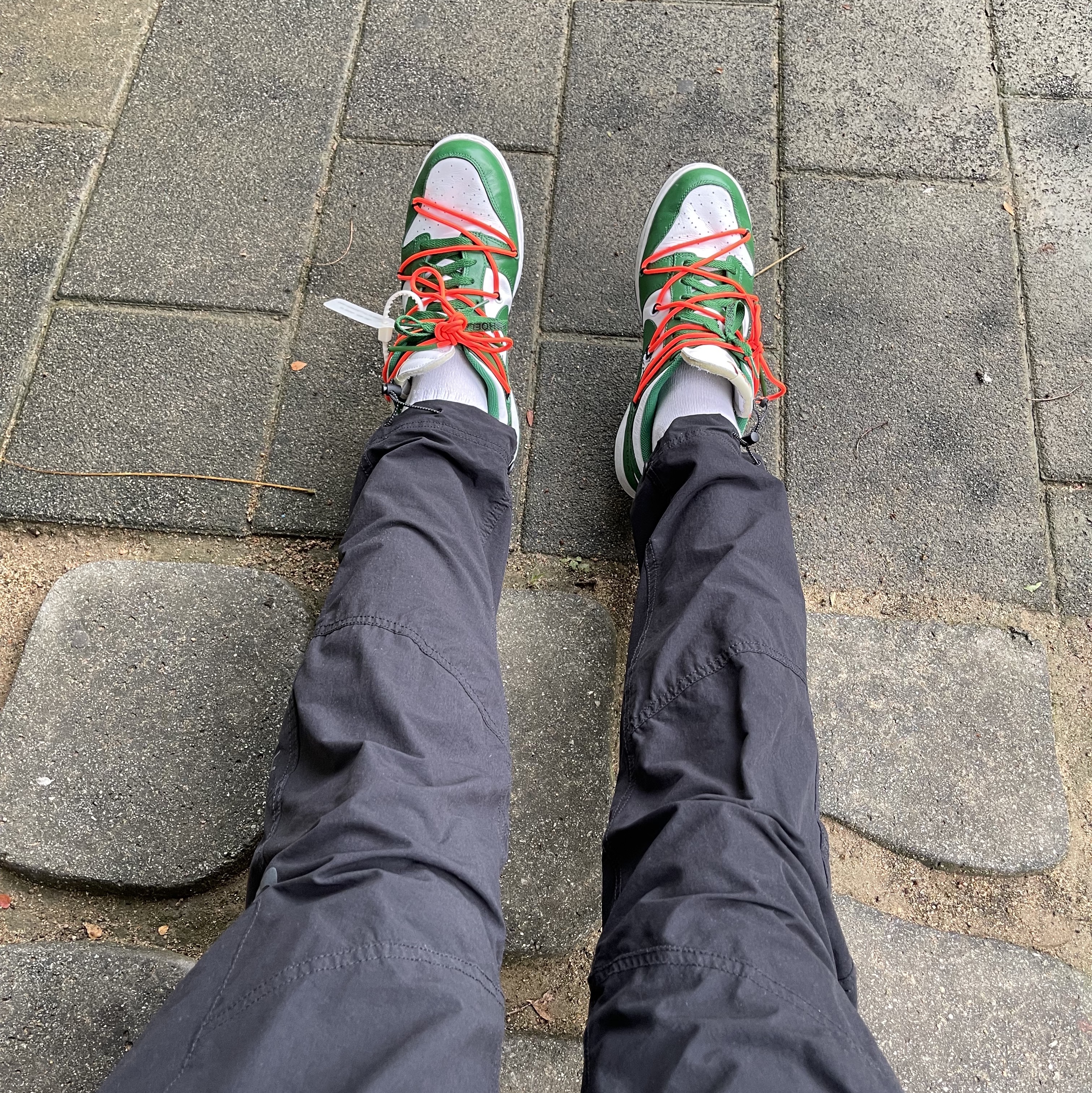Nike x Off-White Dunk Low Pine Green 착용 스타일 - 1