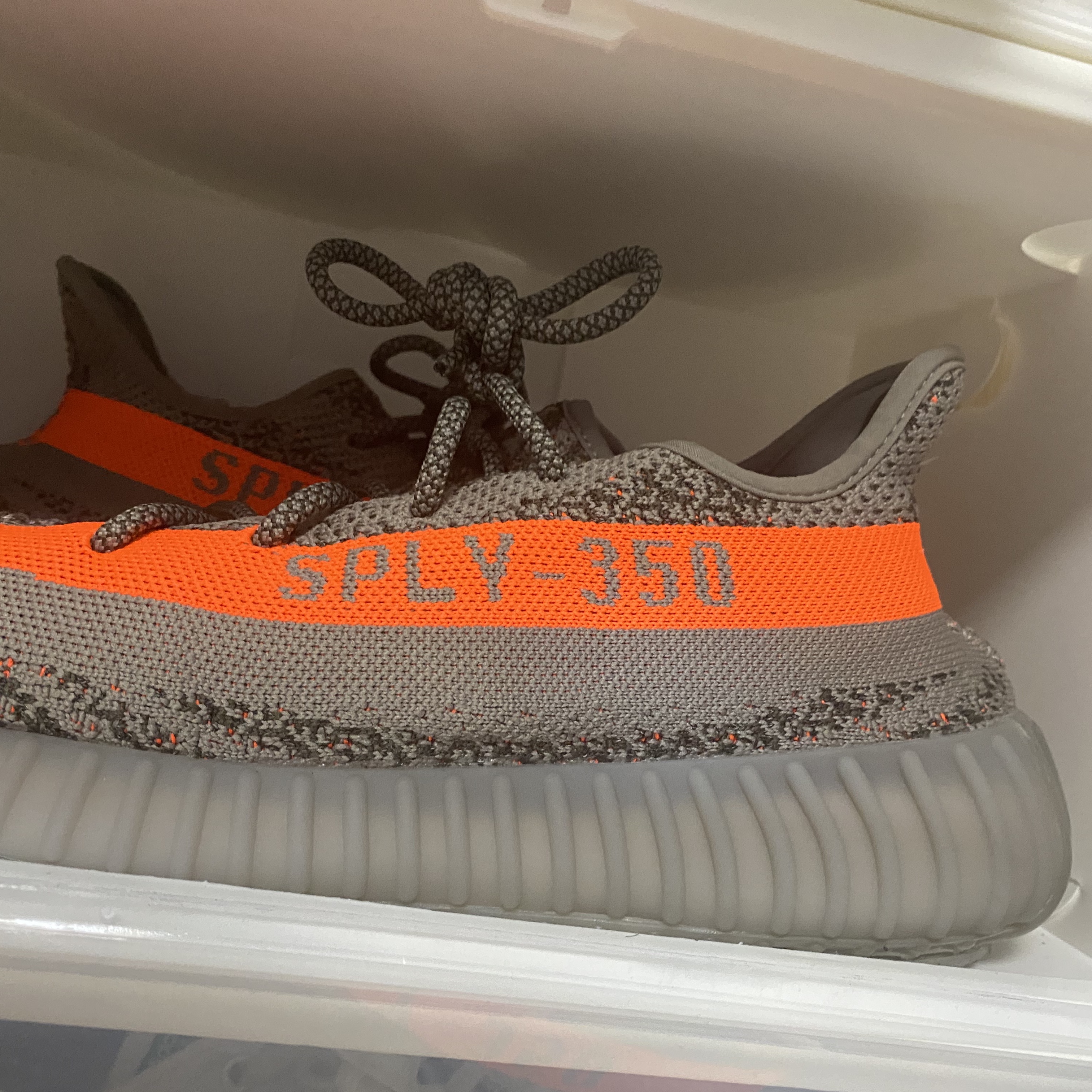Adidas Yeezy Boost 350 V2 Beluga - Reflective 착용 스타일 - 1