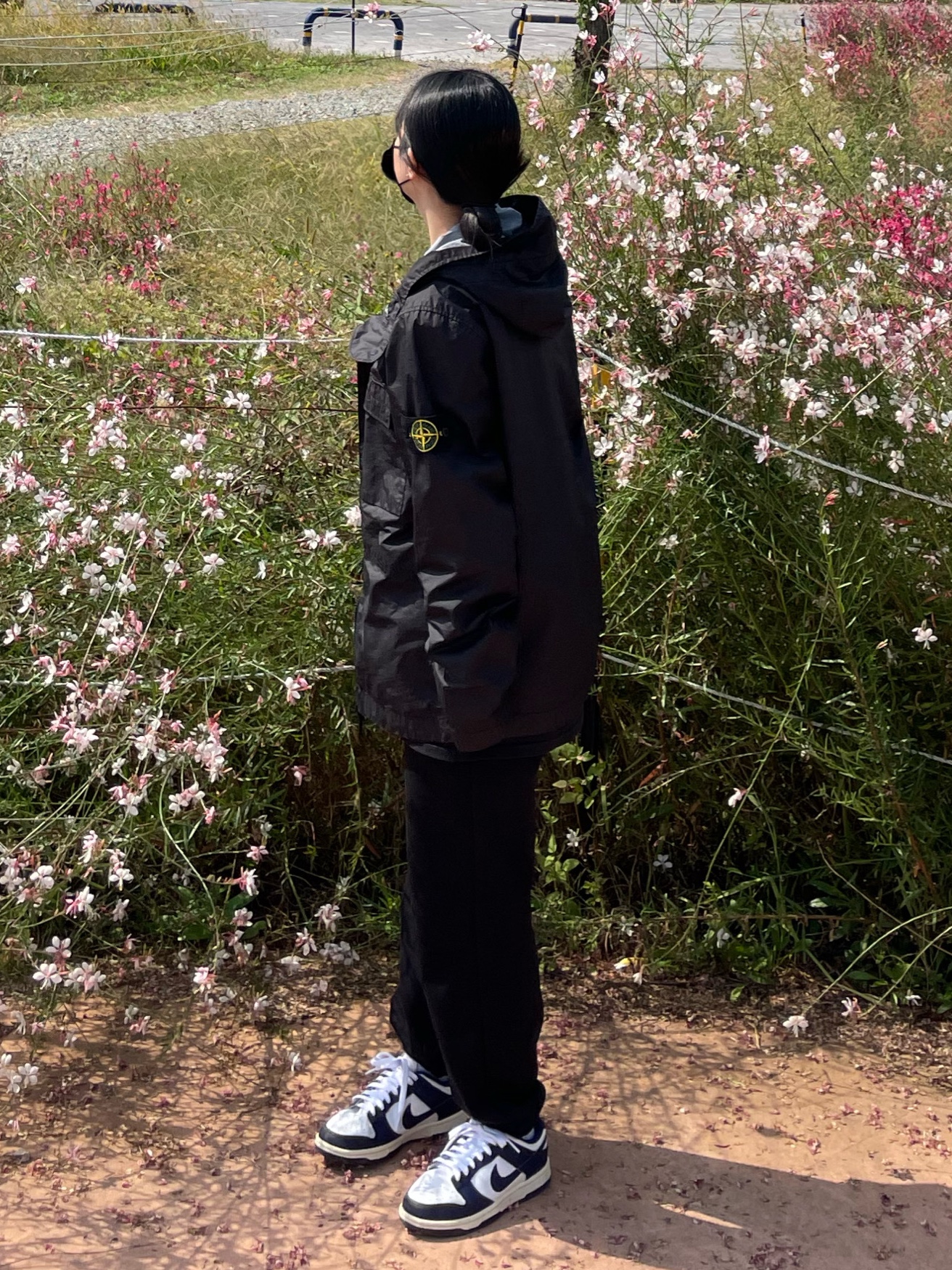 Stone Island 40223 Membrana 3L TC Garment Dyed Hooded Jacket Dark Grey - 22SS, Stone Island 40223 Membrana 3L TC Garment Dyed Hooded Jacket Black - 22SS 착용 스타일