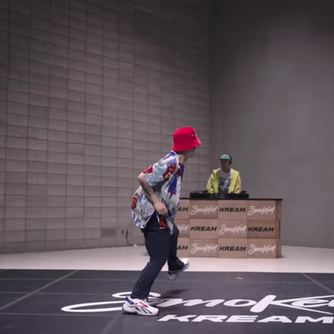 Nike x Cactus Plant Flea Market Track Pants Olive 착용 스타일 - 2