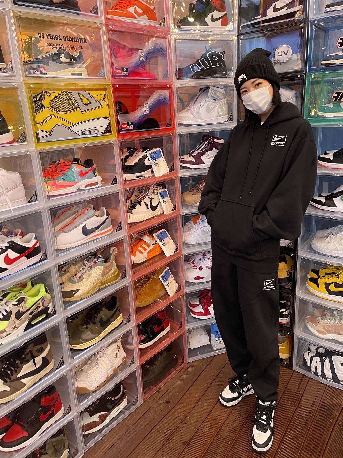 Nike x Stussy NRG RA Washed Pullover Hoodie Black (DN4028-010), Nike x Stussy NRG RA Washed Fleece Pants Black (DN4030-010) 착용 스타일 - 2