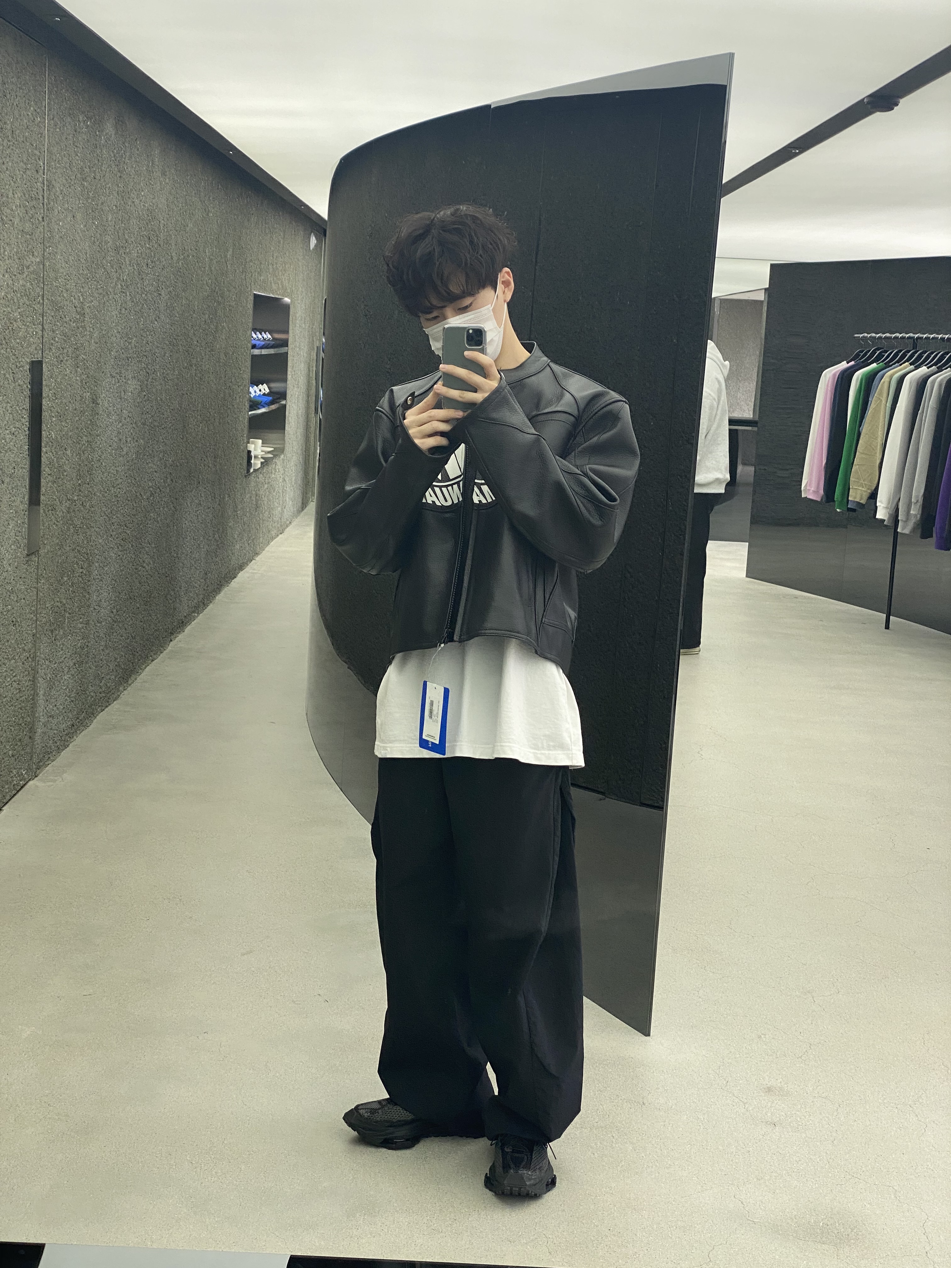 Nike x Matthew M Williams Zoom 004 Triple Black 착용 스타일 - 1