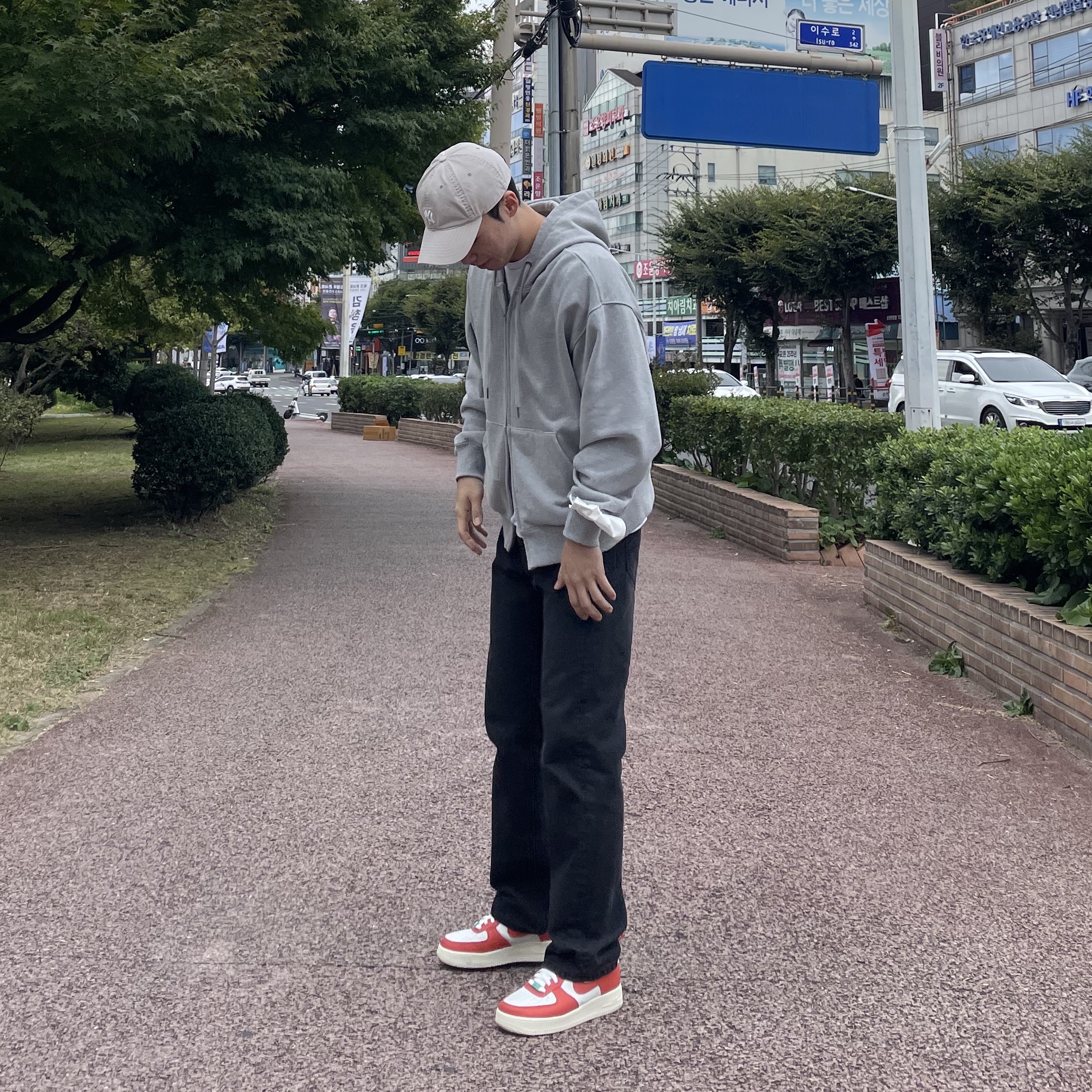 Nike Air Force 1 '07 LV8 Pojangmacha 착용 스타일